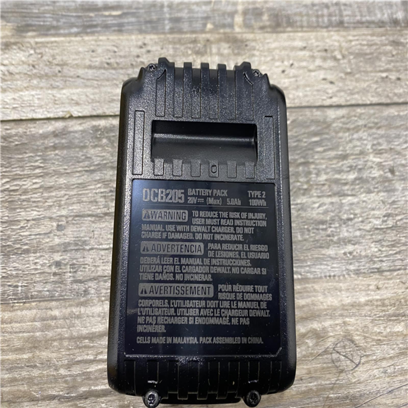 AS-IS DEWALT 20V MAX Lithium-Ion Cordless 1/2 in. Impact Wrench Kit