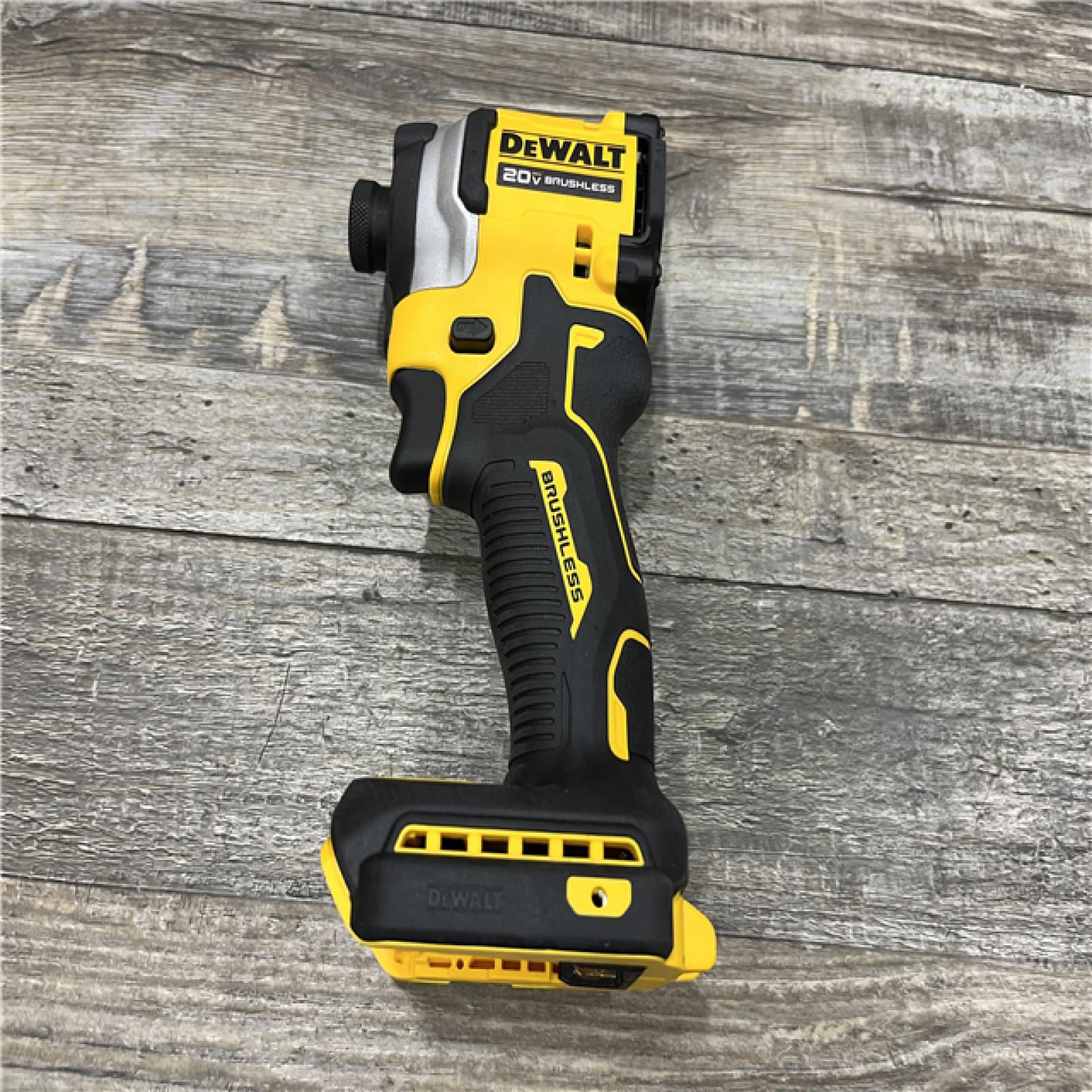 AS-IS DEWALT ATOMIC 20V MAX Lithium-Ion Cordless 1/4 in. Brushless Impact Driver Kit