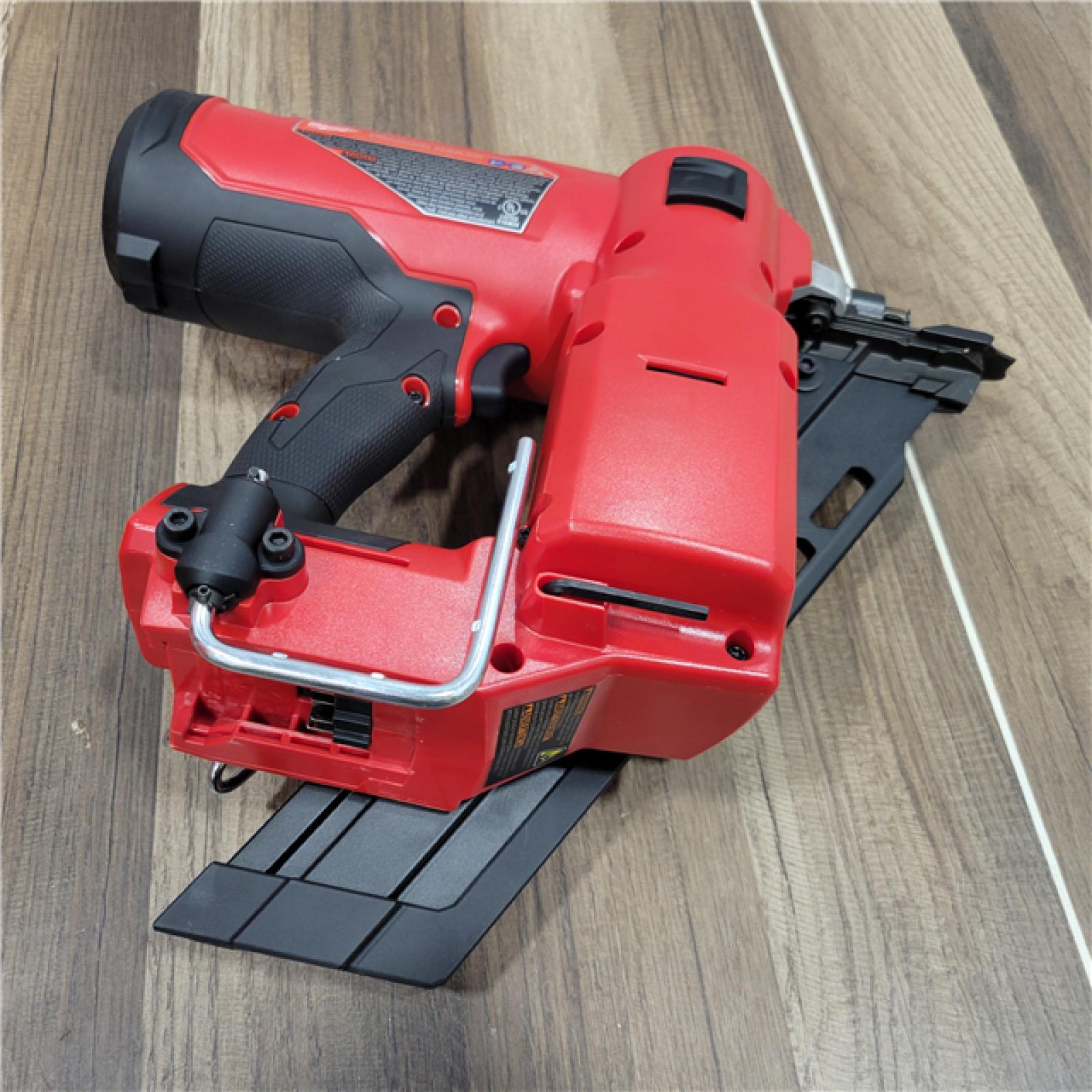 AS-IS Milwaukee M18 FUEL 3-1/2 in. 18-Volt 30-Degree Lithium-Ion Brushless Cordless Framing Nailer (Tool-Only)