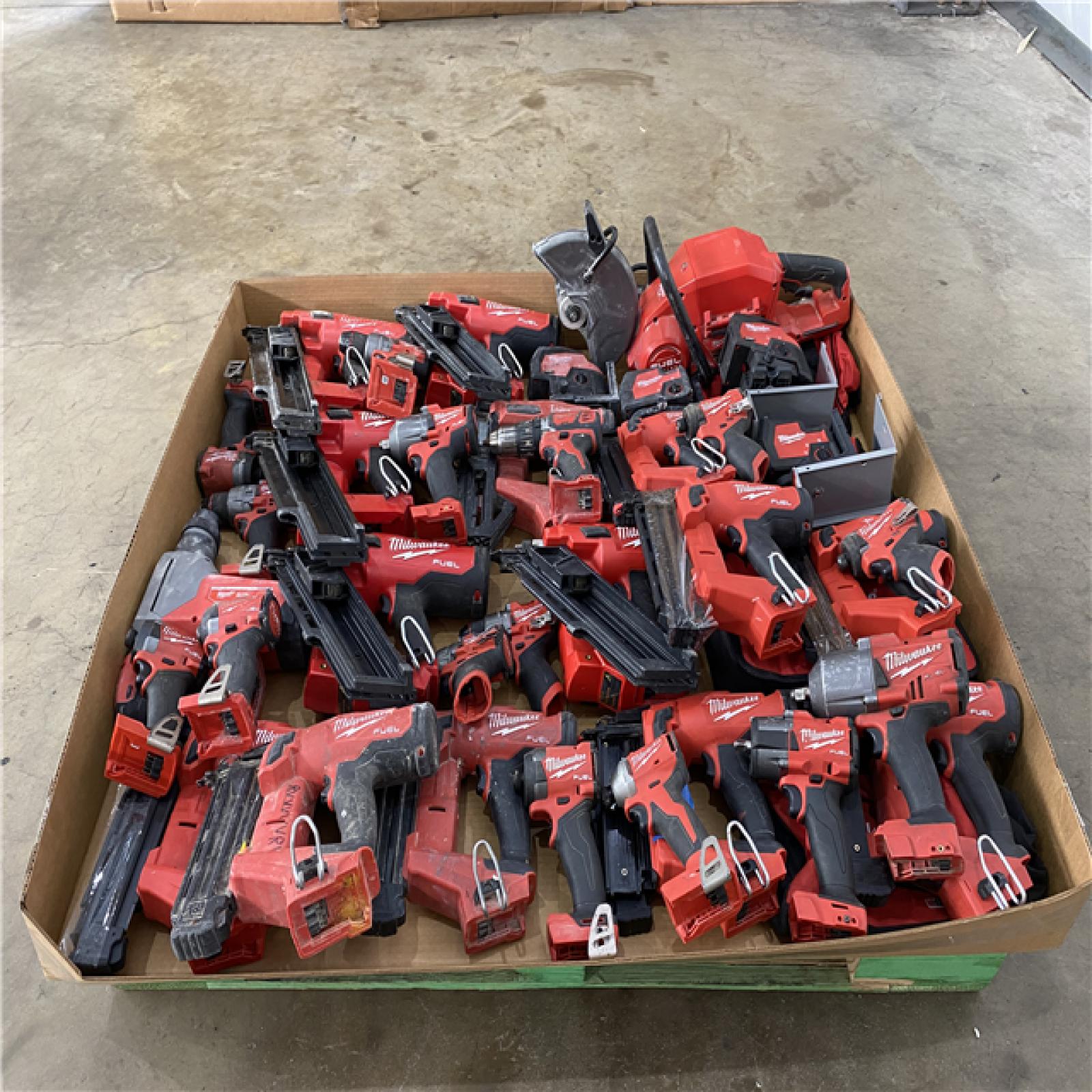 Houston Location AS IS - Tool Pallet