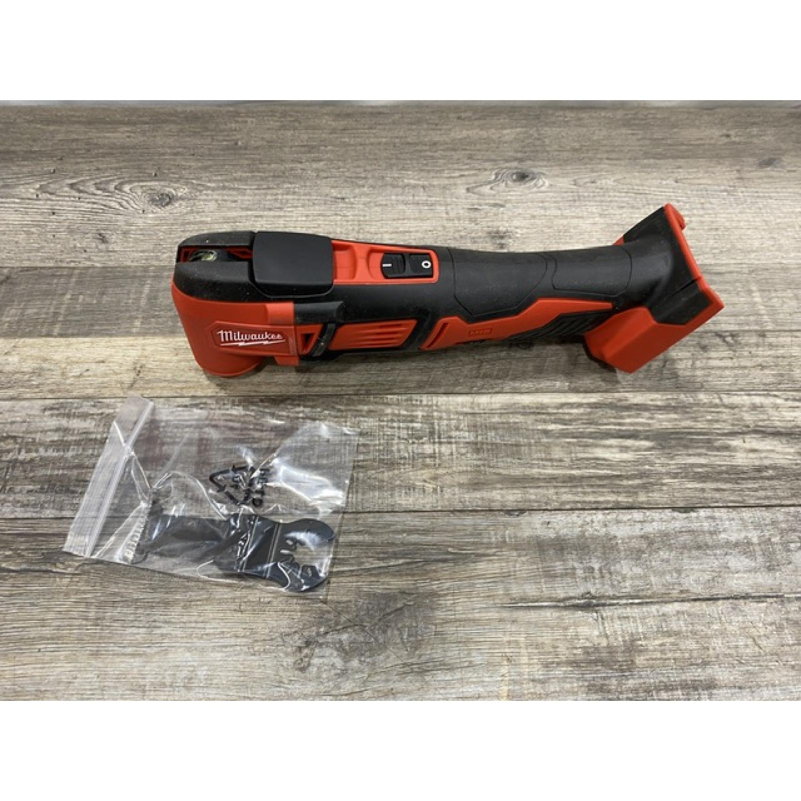 AS-IS Milwaukee 18V Lithium-Ion Cordless Oscillating Multi-Tool (Tool-Only)