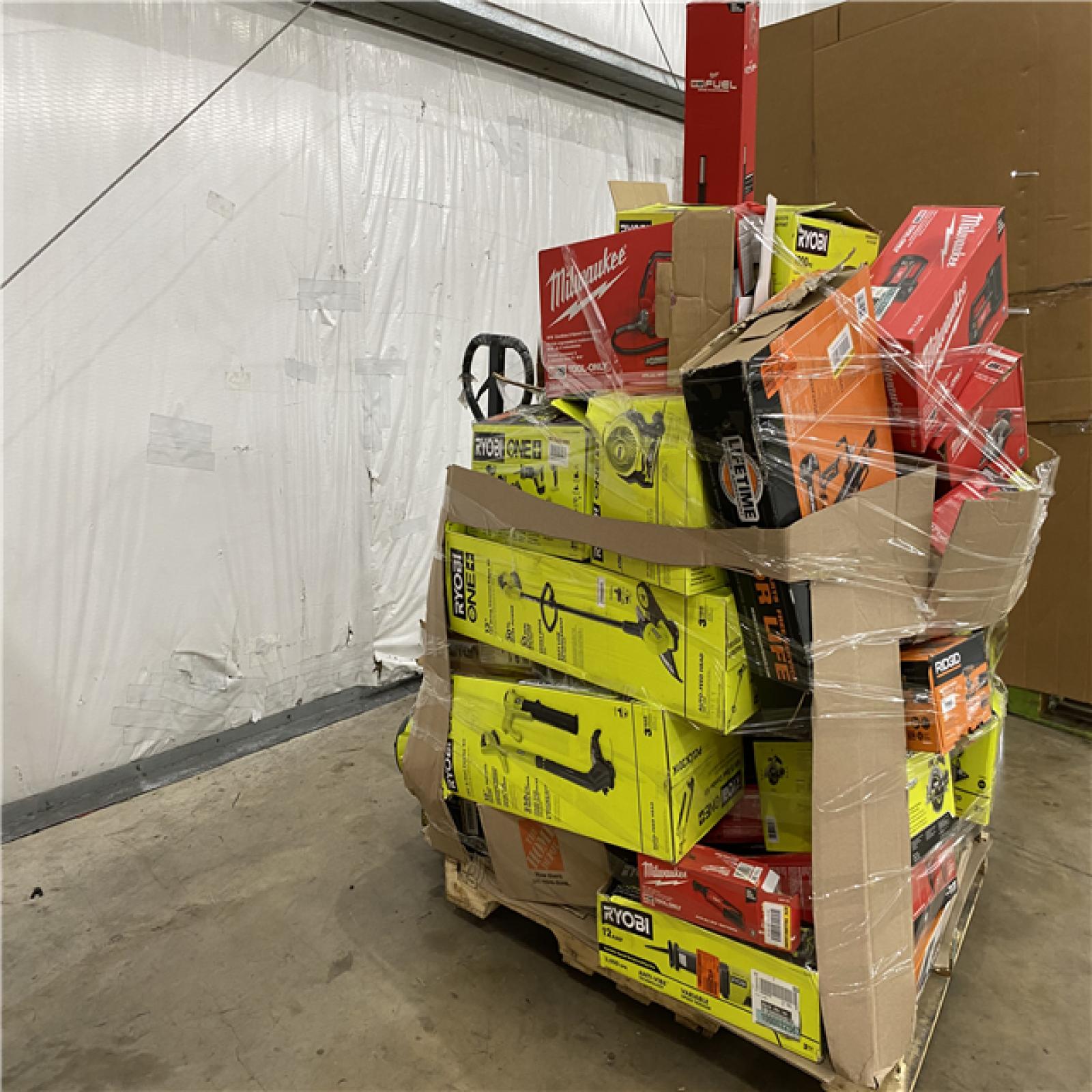 Houston Location AS IS - Tool Pallet