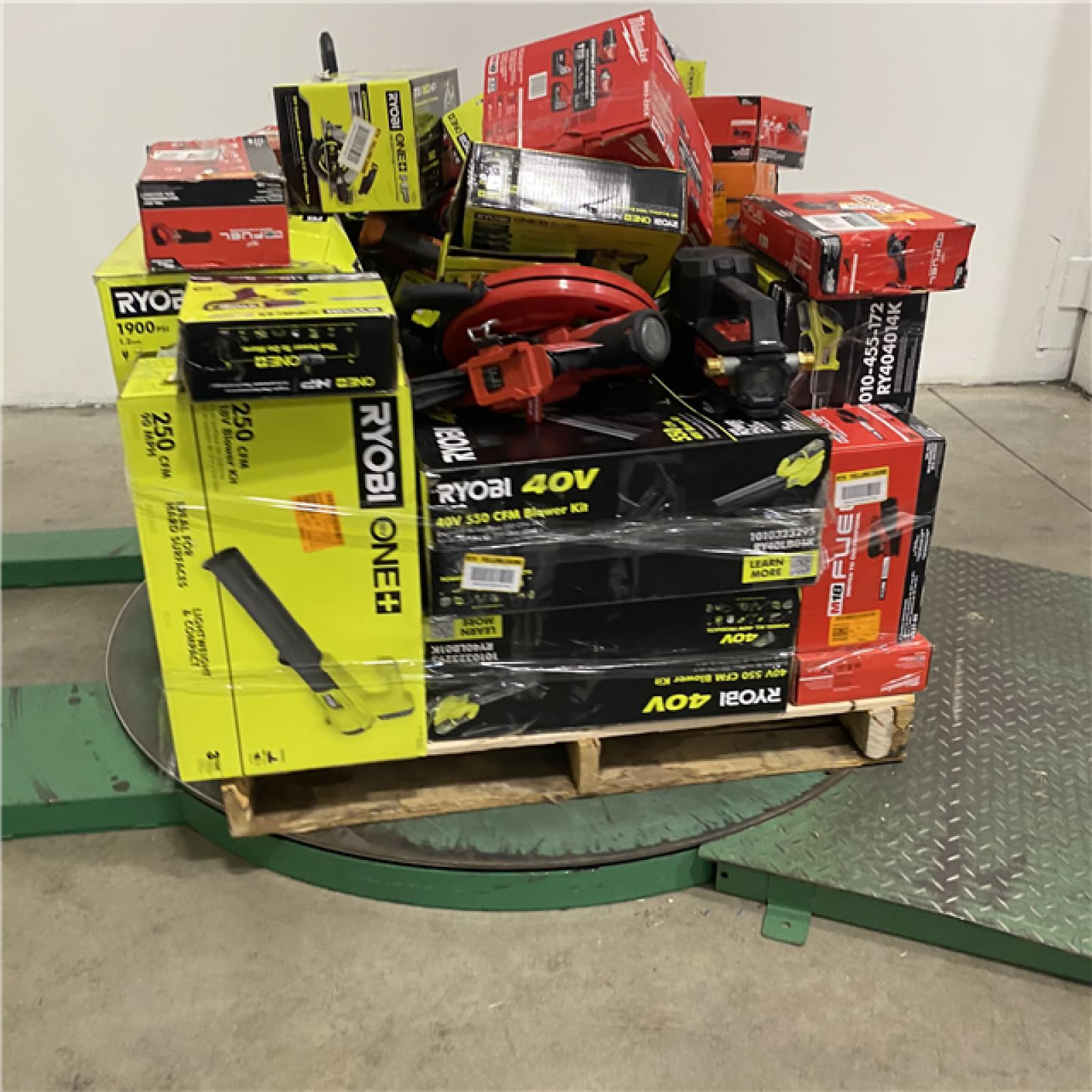 Dallas Location - As-Is Tool Pallet