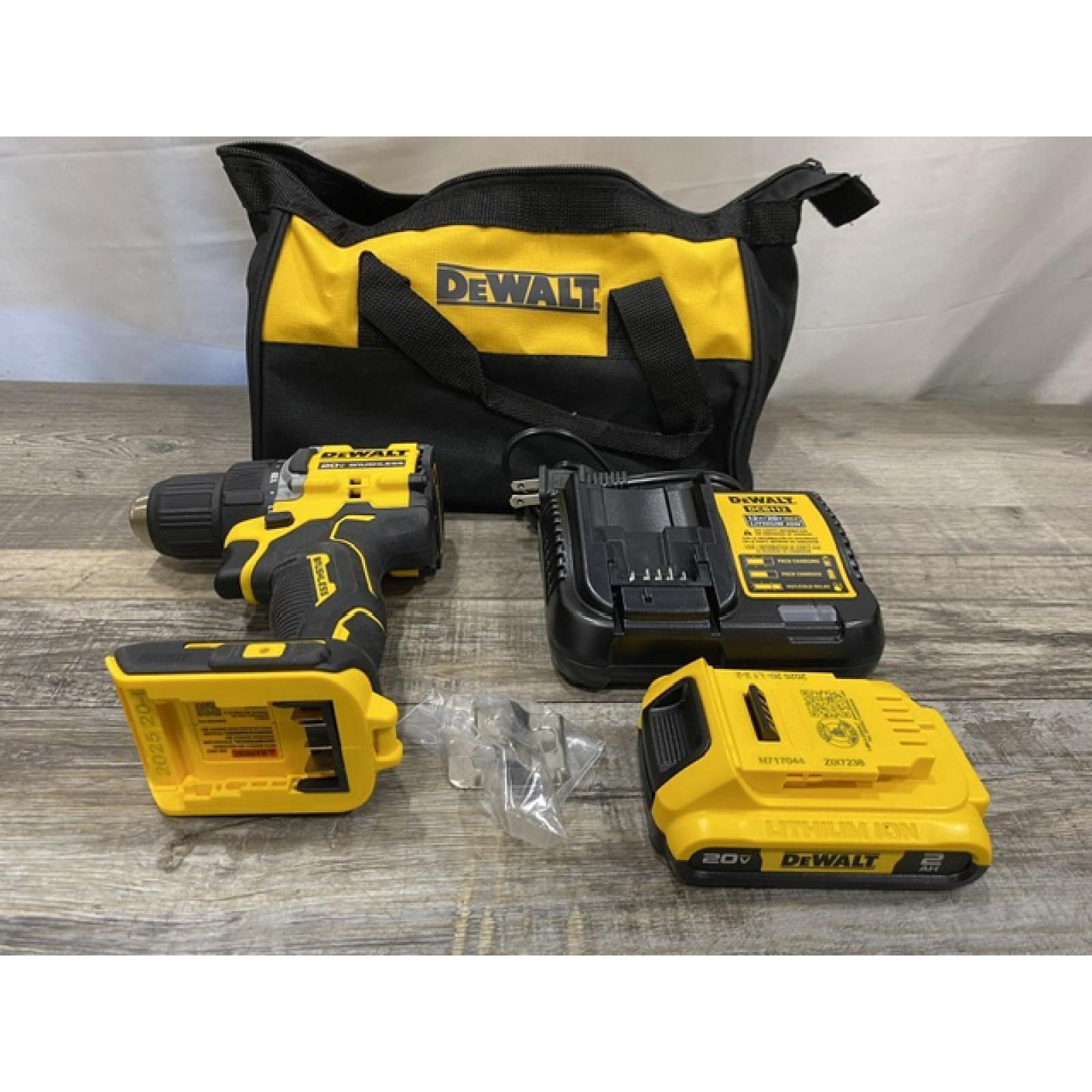 AS-IS DEWALT ATOMIC 20-Volt MAX Lithium-Ion Cordless Combo Kit