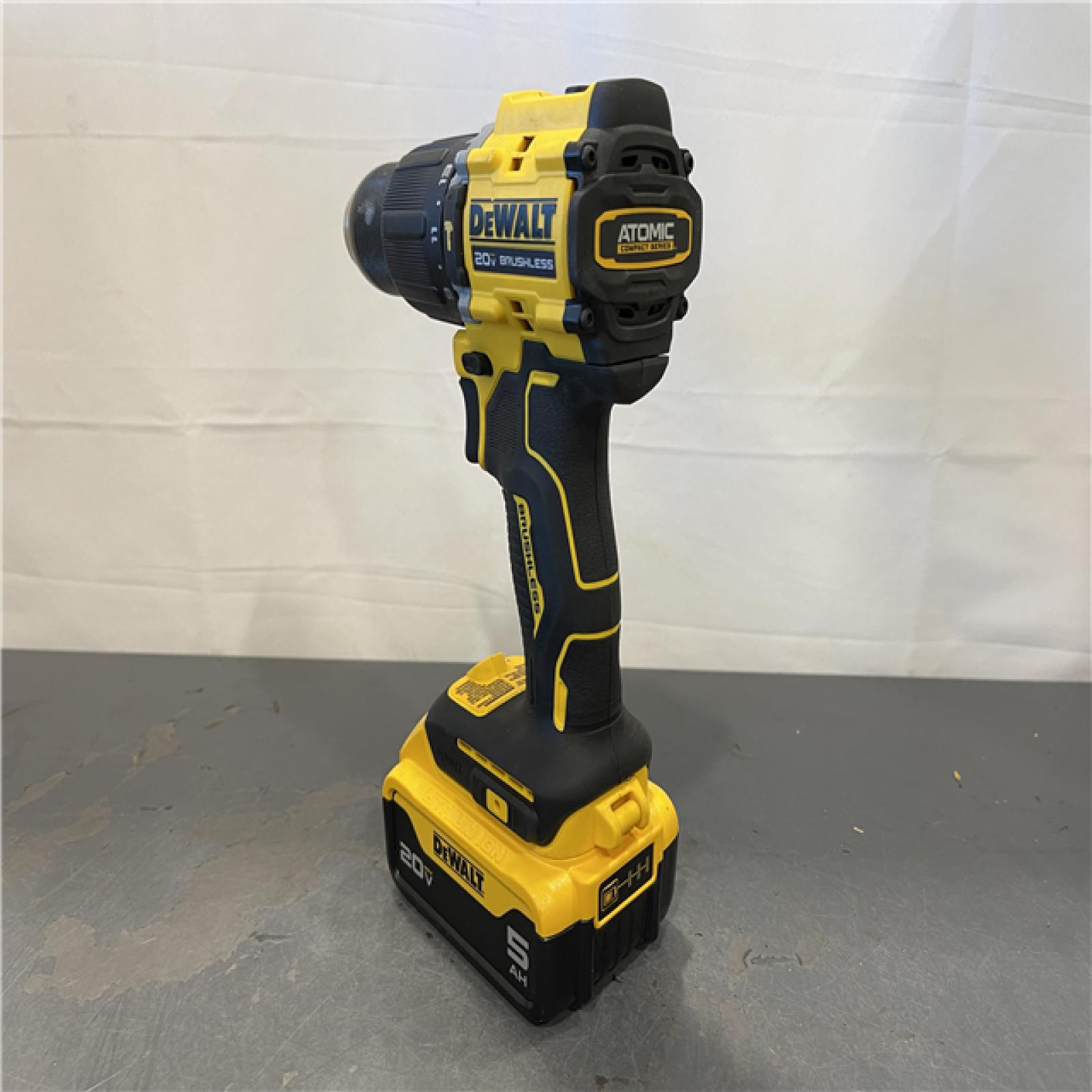 AS-IS - DeWalt ATOMIC 20V Lithium-Ion Cordless 1/2 in. Hammer Drill Kit
