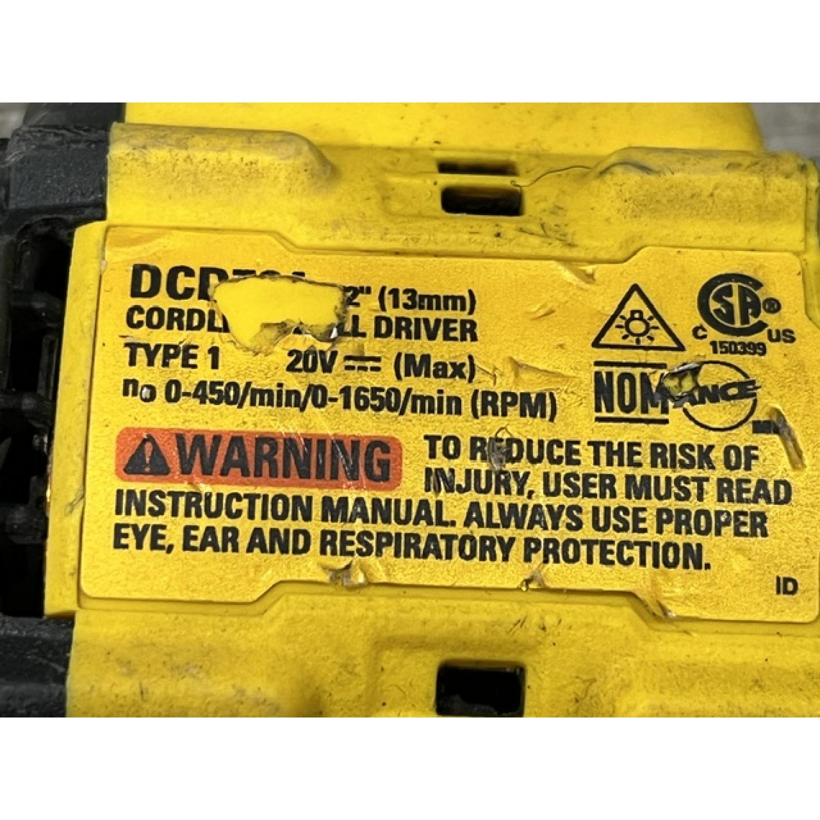 AS-IS DEWALT Atomic 20V Lithium-Ion Cordless Compact 1/2 in. Drill/Driver Kit