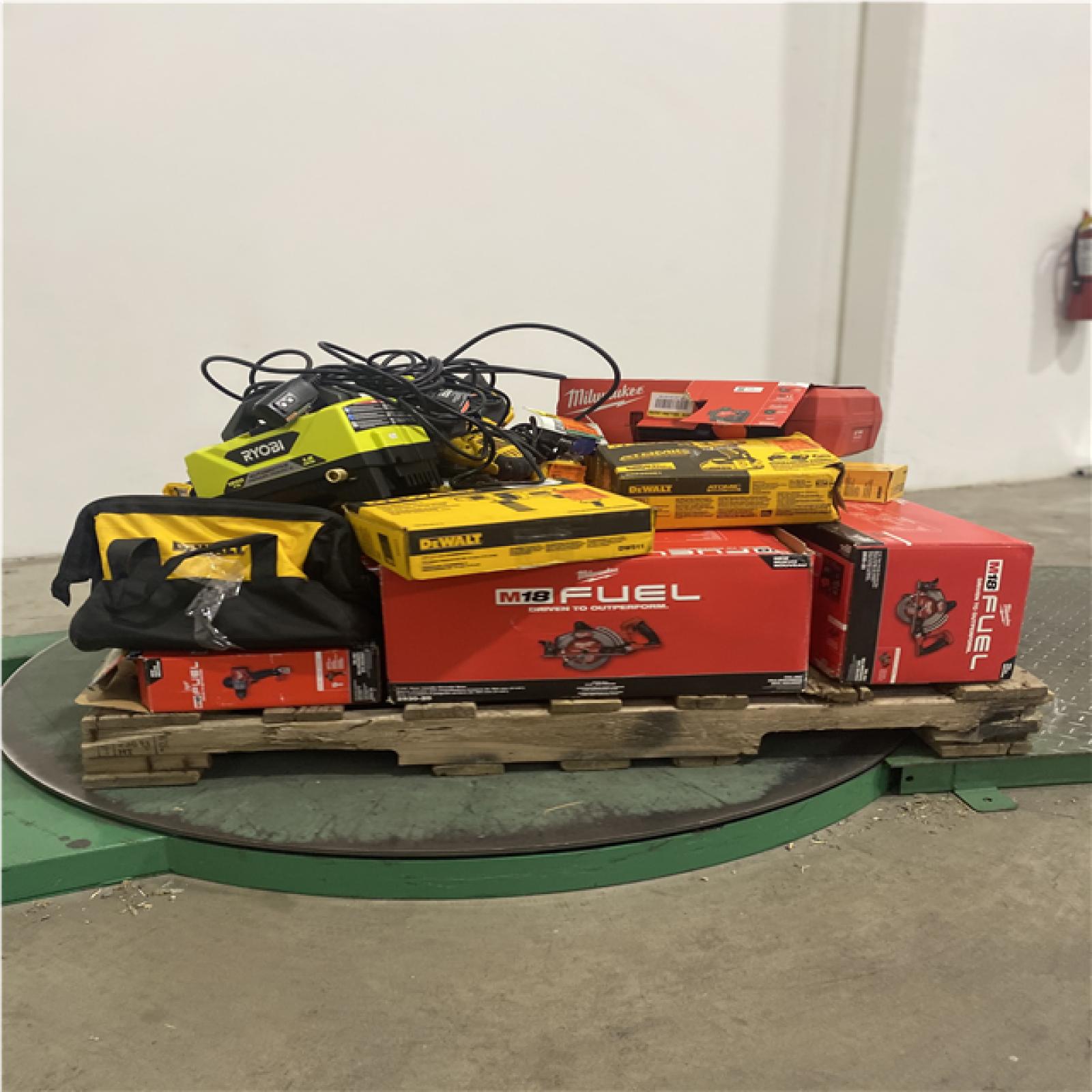 Dallas Location - As-Is Tool Pallet