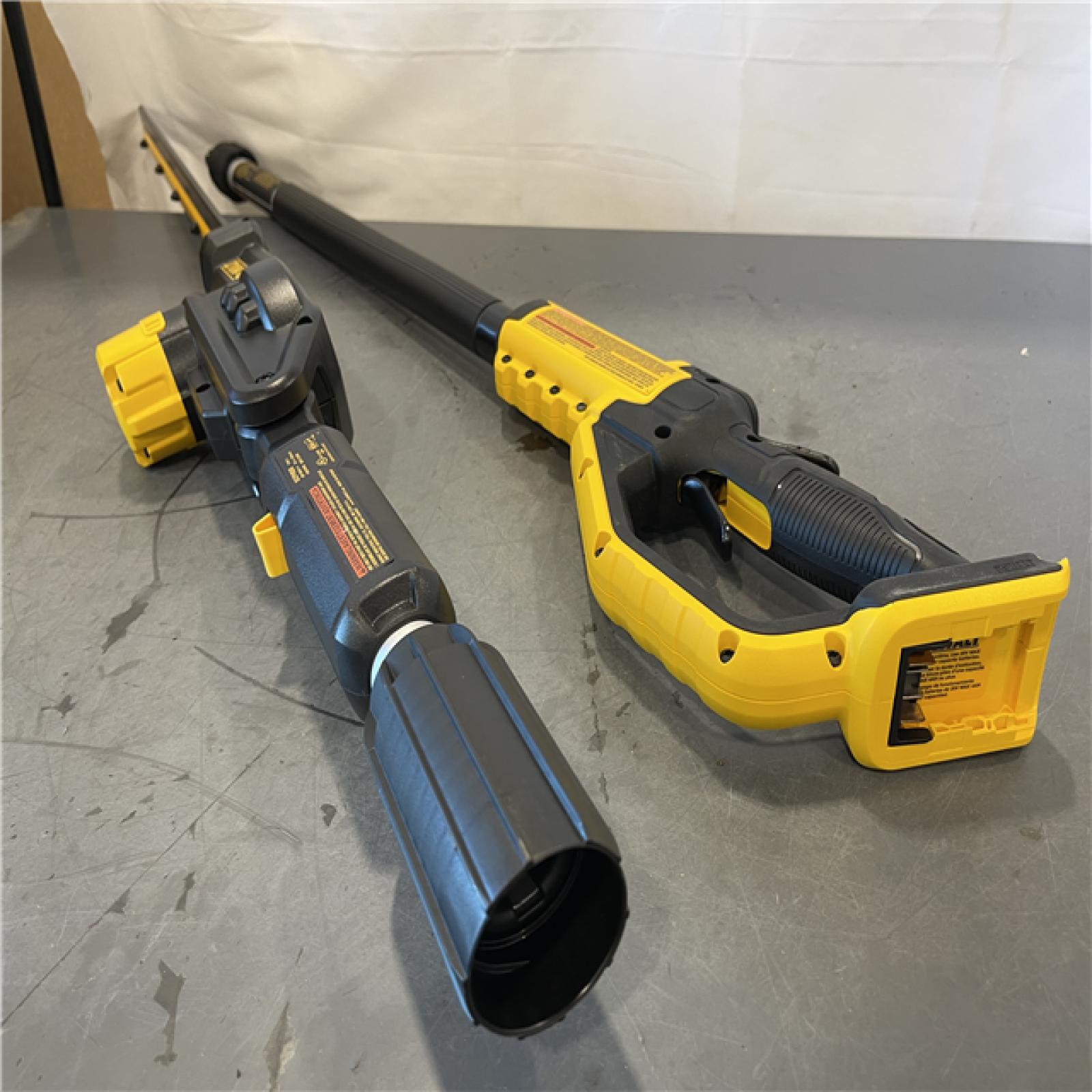 AS-IS - DEWALT 20V MAX 22 in. Cordless Battery Powered Pole Hedge Trimmer
