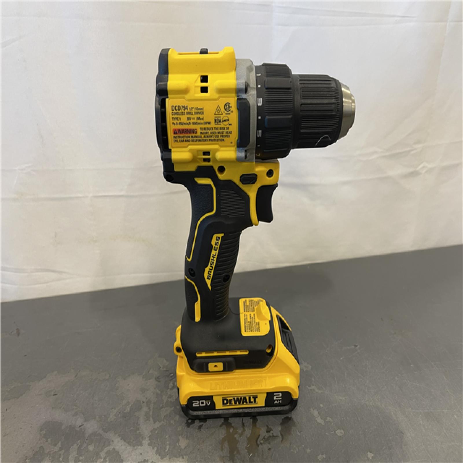 AS-IS - DeWalt ATOMIC COMPACT SERIESâ„¢ 20V MAX* Brushless Cordless 1/2 in. Drill/Driver