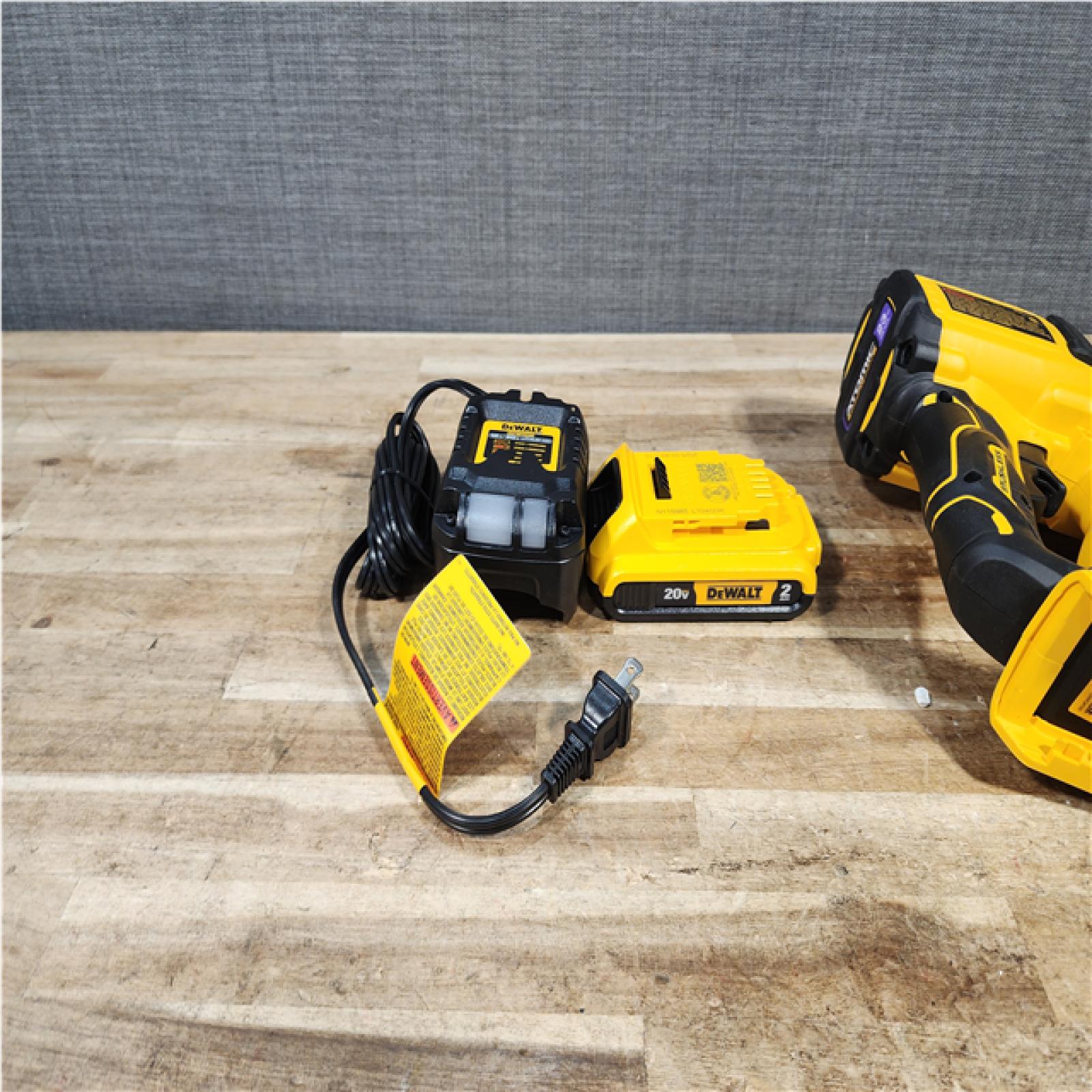 HOUSTON LOCATION - AS - IS DEWALT ATOMIC 20V MAX Lithium Ion Cordless 23 Gauge Pin Nailer Kit