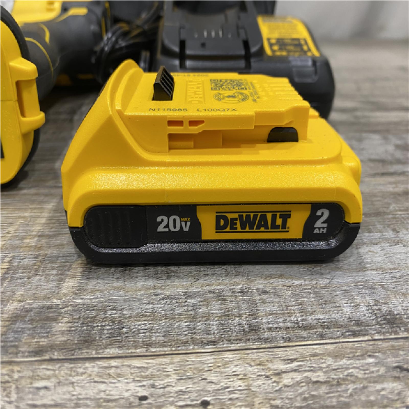 AS-IS DEWALT Atomic 20V Max Lithium-Ion Brushless Cordless Compact 1/4 in. Impact Driver Kit