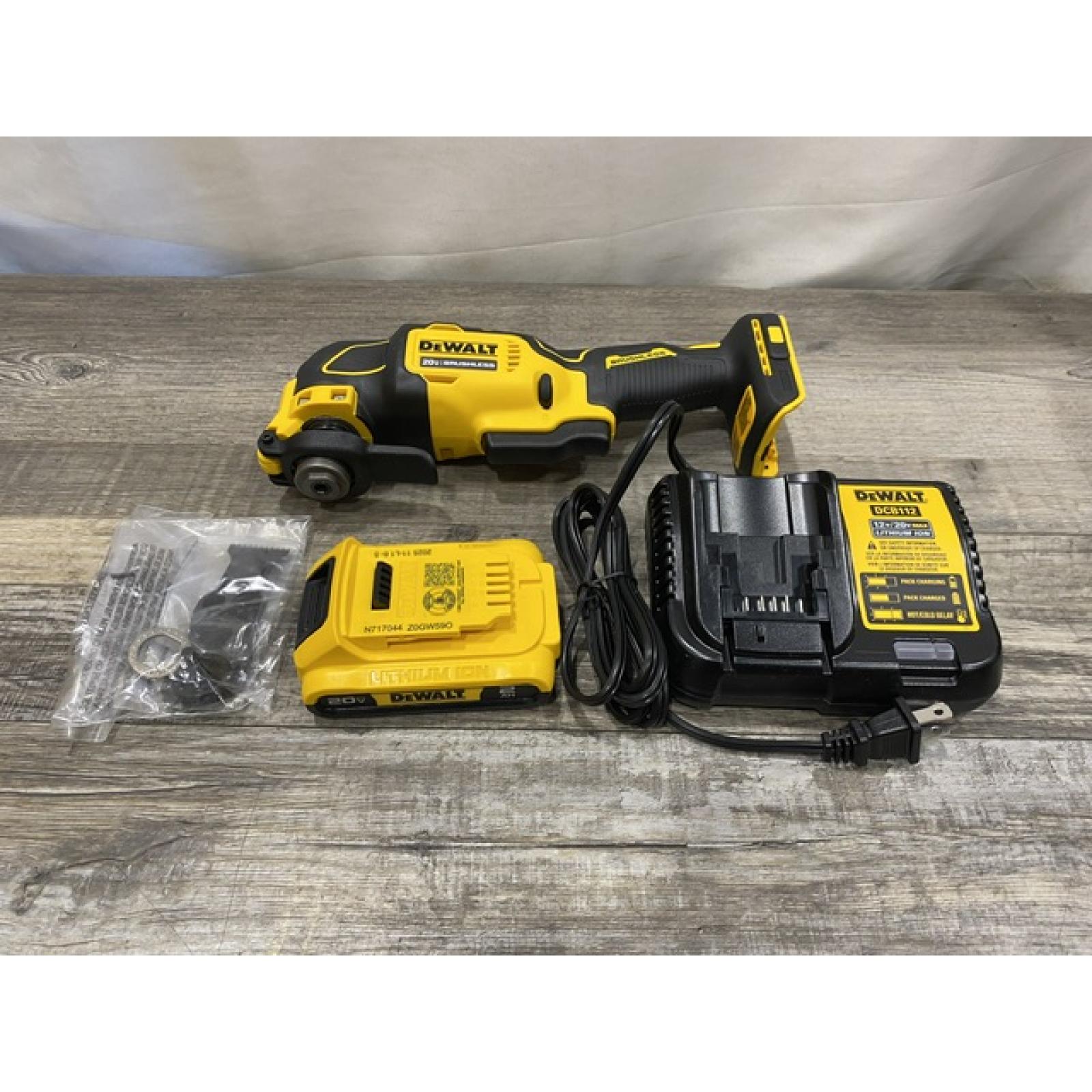 AS-IS DEWALT ATOMIC 20V MAX Cordless Brushless Oscillating Multi Tool Kit