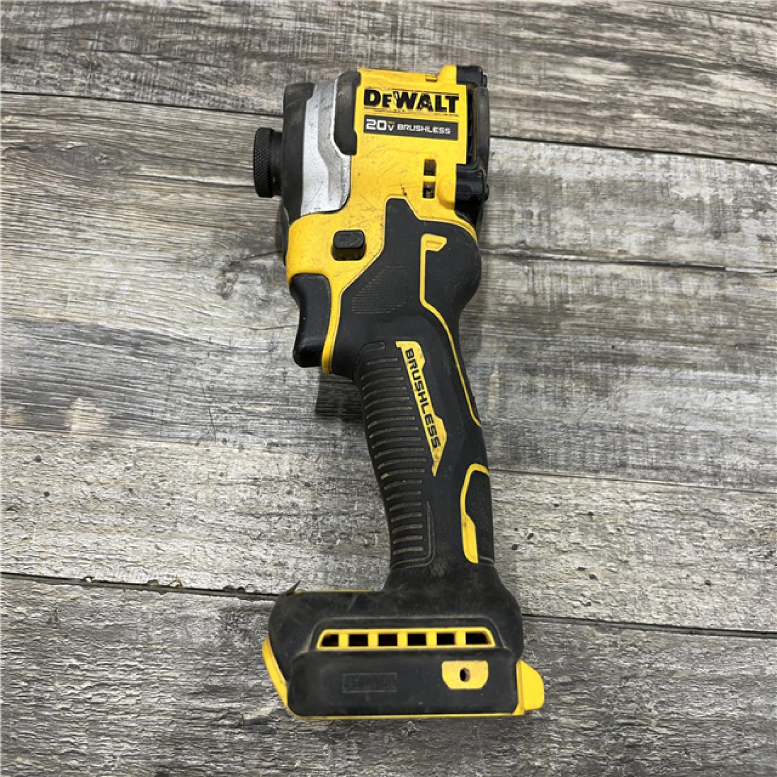 AS-IS DEWALT ATOMIC 20V MAX Lithium-Ion Cordless 1/4 in. Brushless Impact Driver Kit