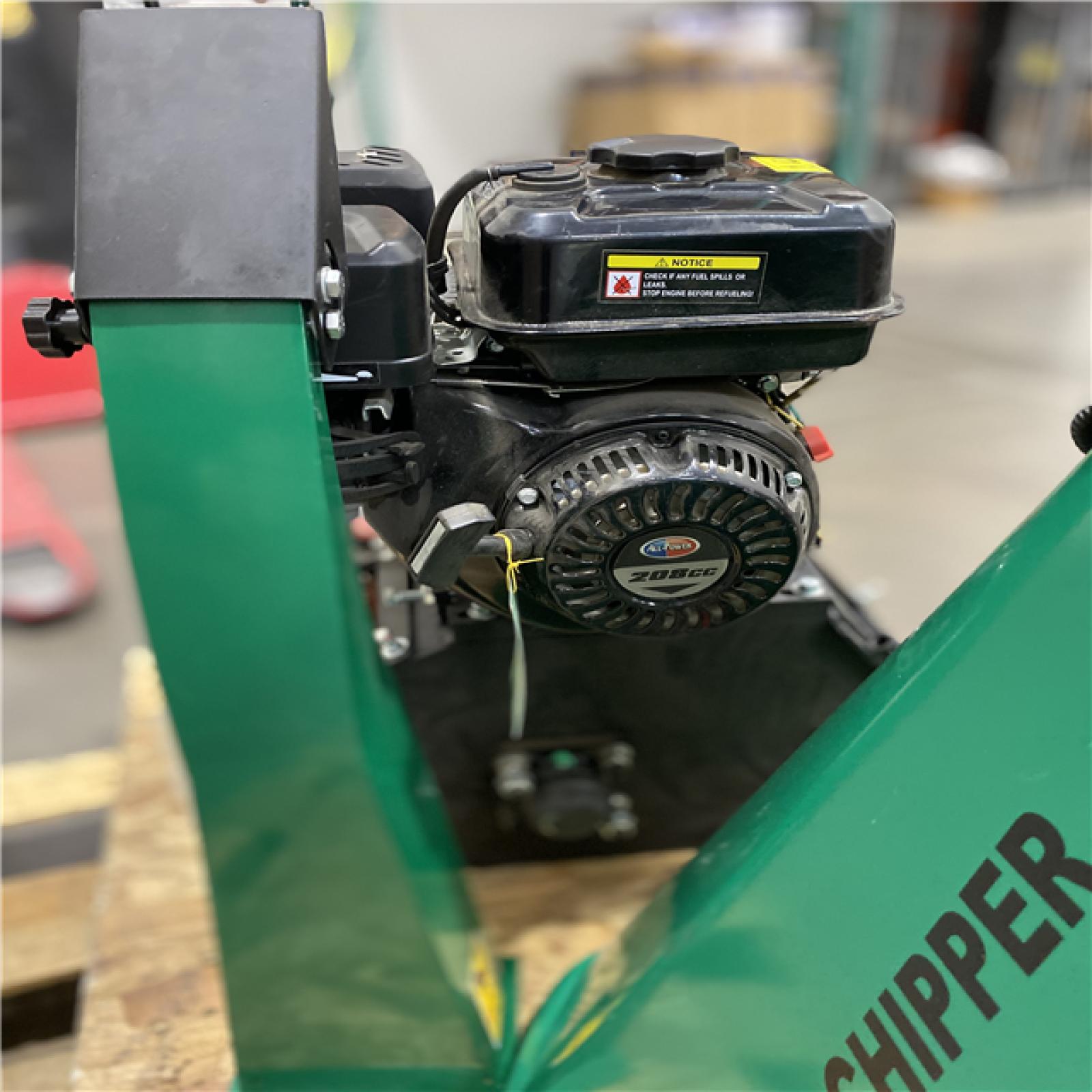 Dallas Location - As-Is APWC210 Woodchipper 4 Cutter Chipper Shredder