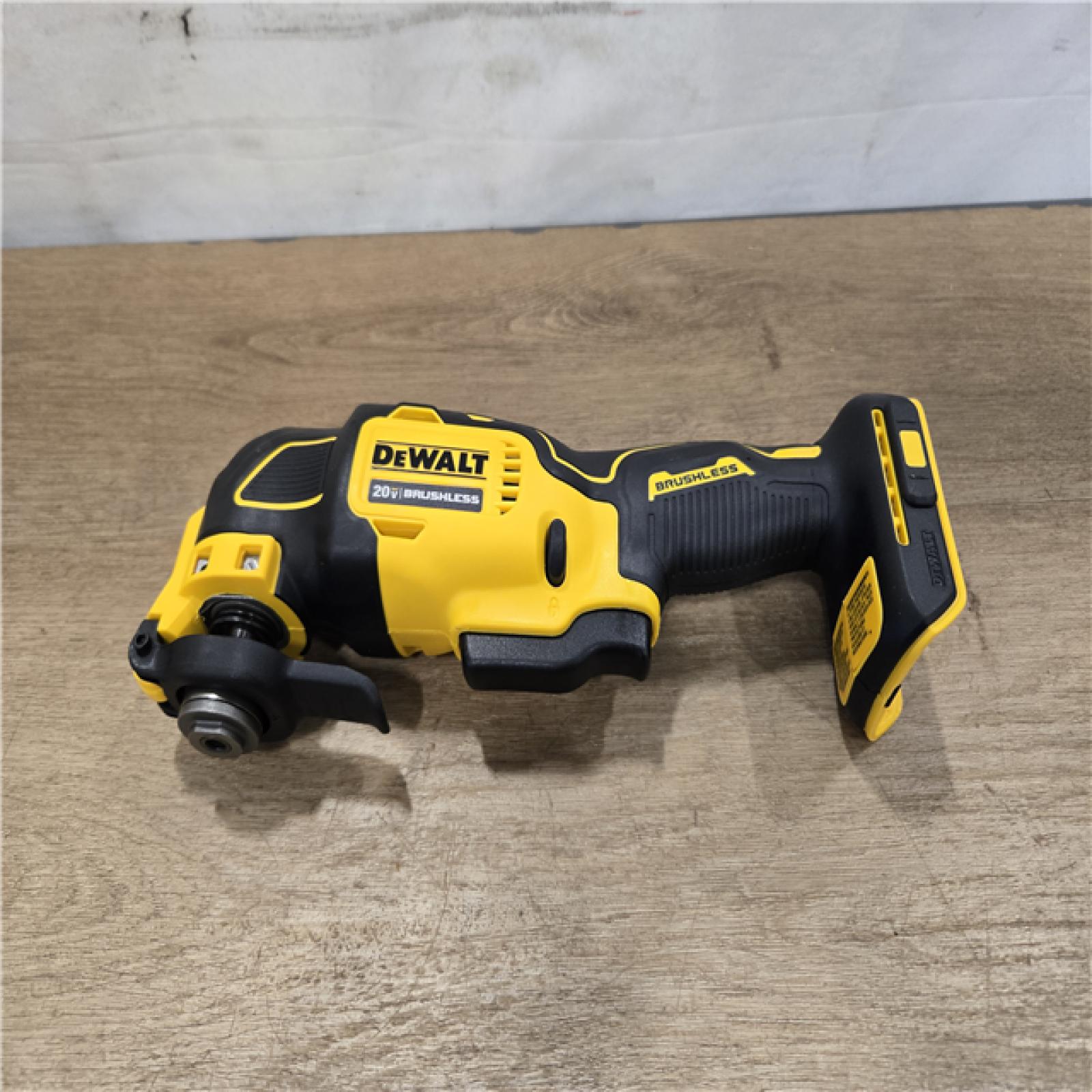 AS-IS DEWALT ATOMIC 20V MAX* Cordless Oscillating Multi Tool (Tool-Only)