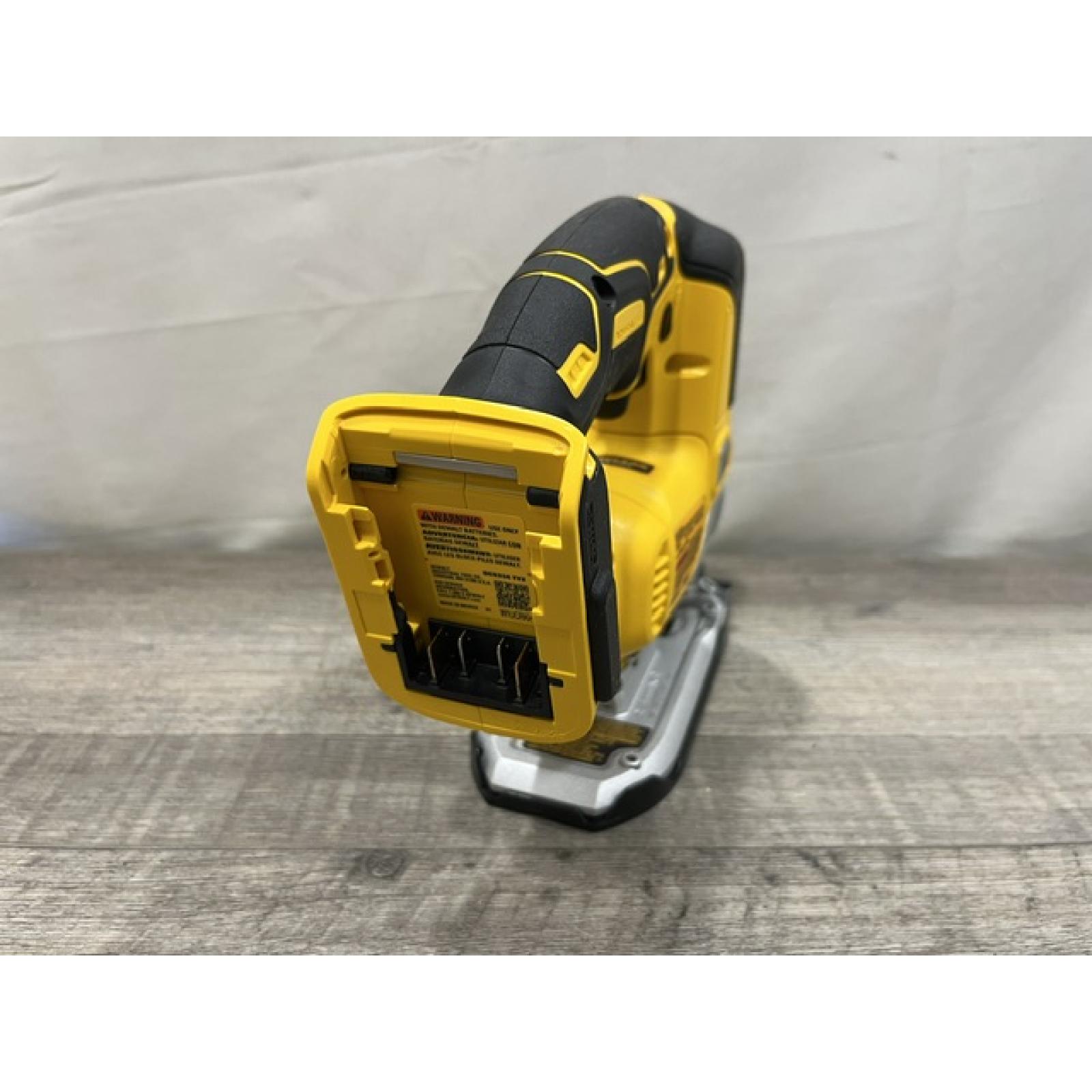 AS-IS DEWALT 20V MAX XR Cordless Brushless Jigsaw (Tool Only)