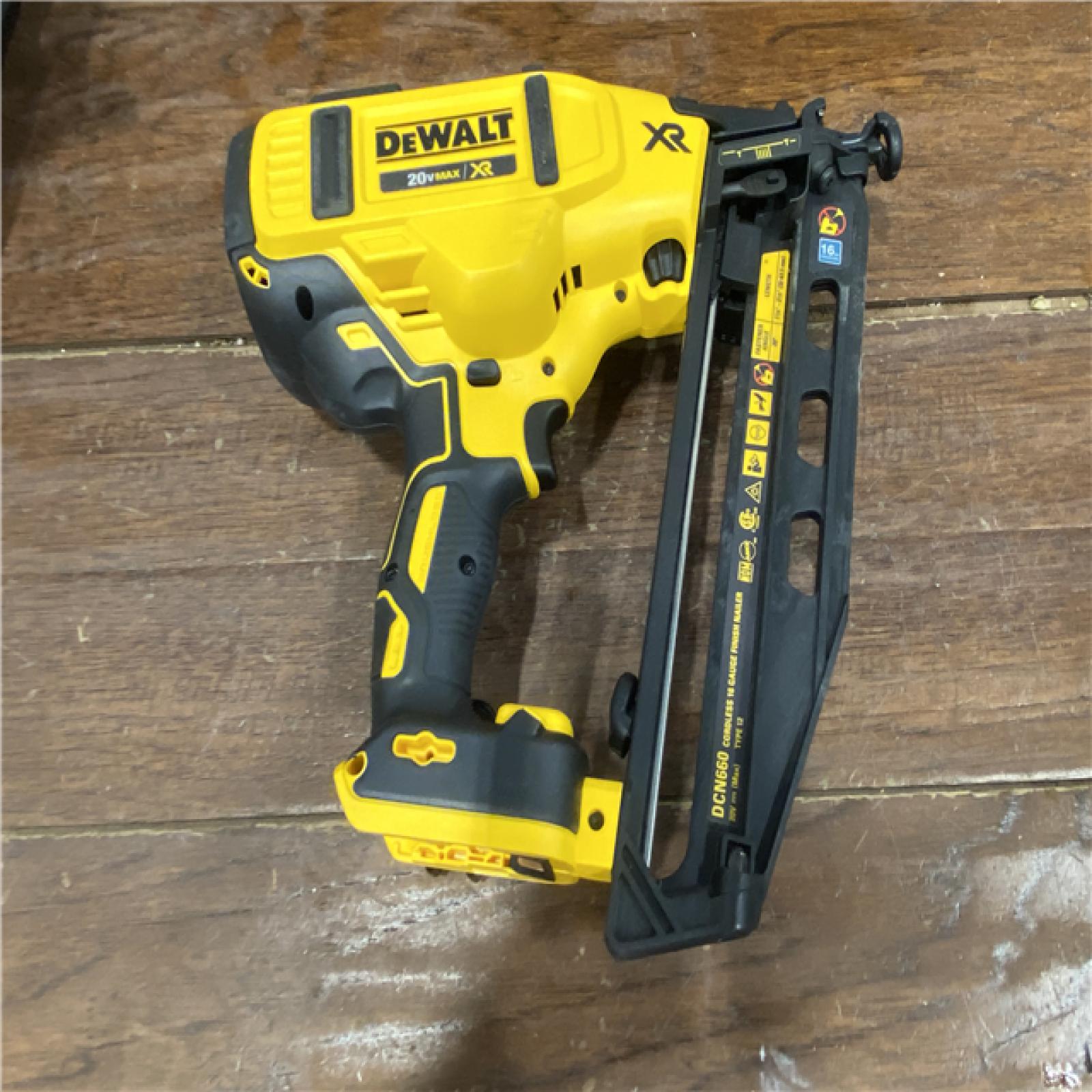 AS-IS DeWalt DCN660D1 20V 16 Gauge Cordless Angled Finish Nailer Kit W/ 2Ah Battery