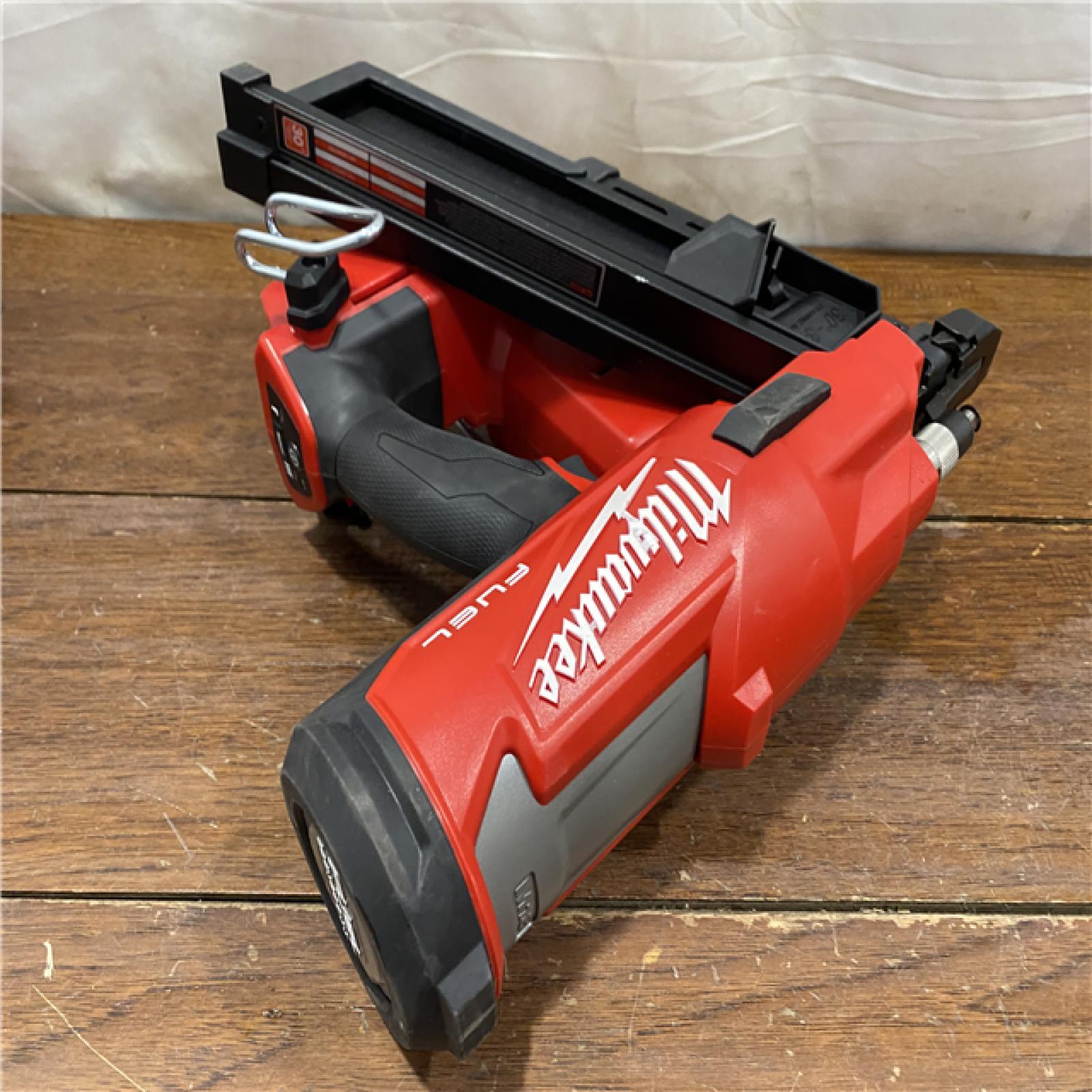 AS-ISMilwaukee M18 FUEL 30 Degree Framing Nailer