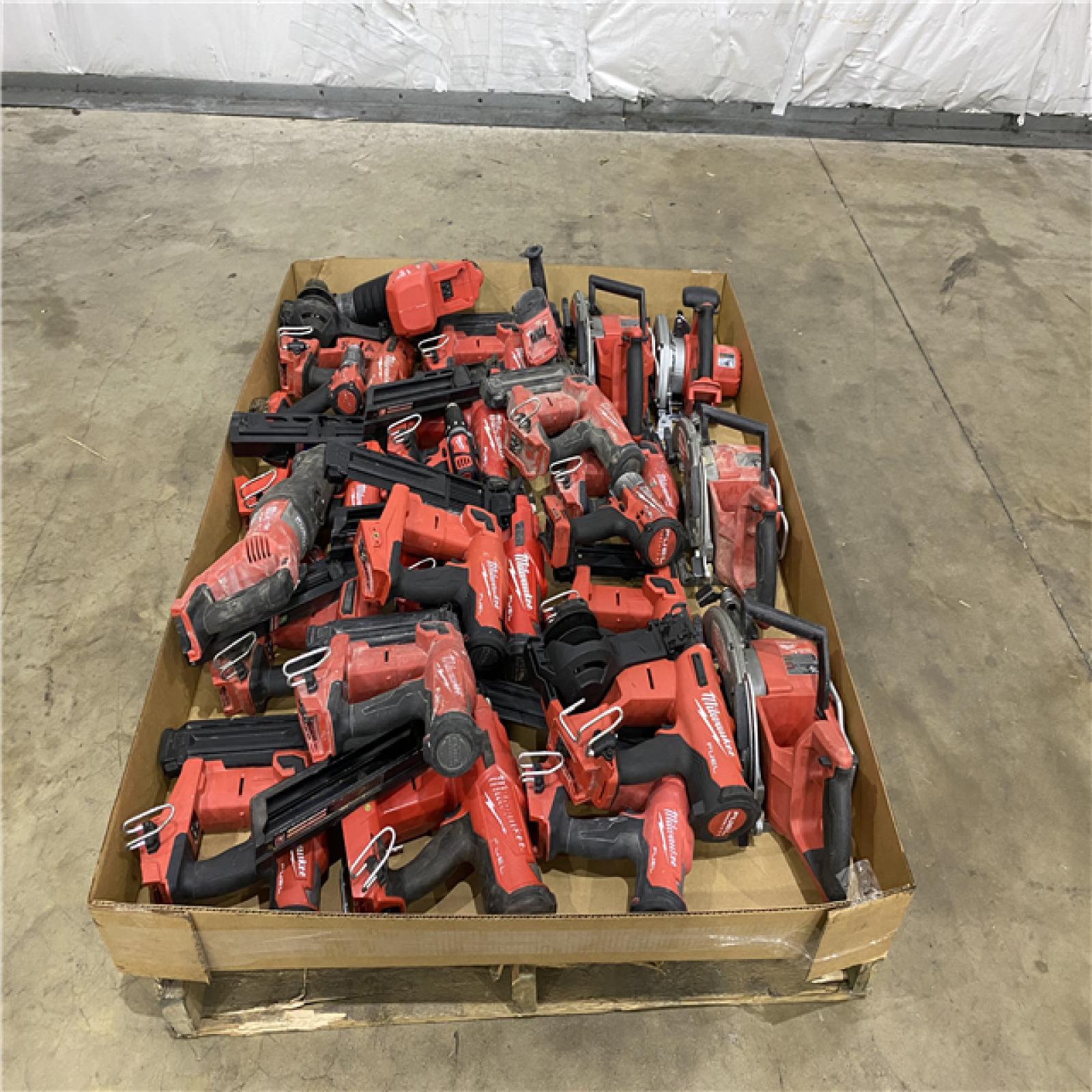 Houston Location AS IS - Tool Pallet