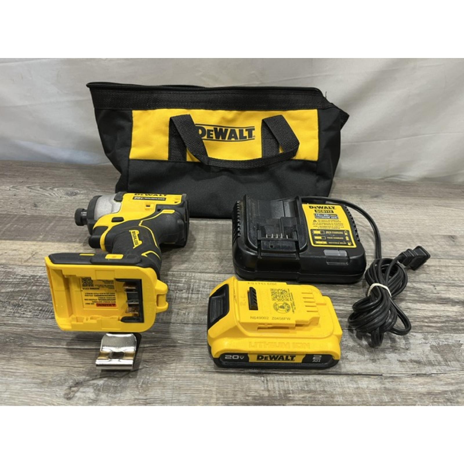 AS-IS DEWALT Atomic 20V Max Lithium-Ion Brushless Cordless Compact 1/4 in. Impact Driver Kit