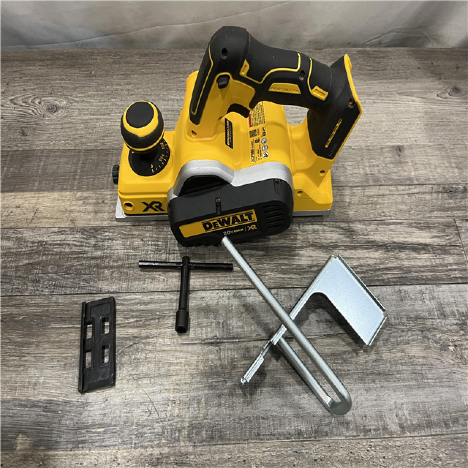 AS-IS DEWALT 20V MAX XR Cordless Brushless 3-1/4 in. Planer (Tool Only)