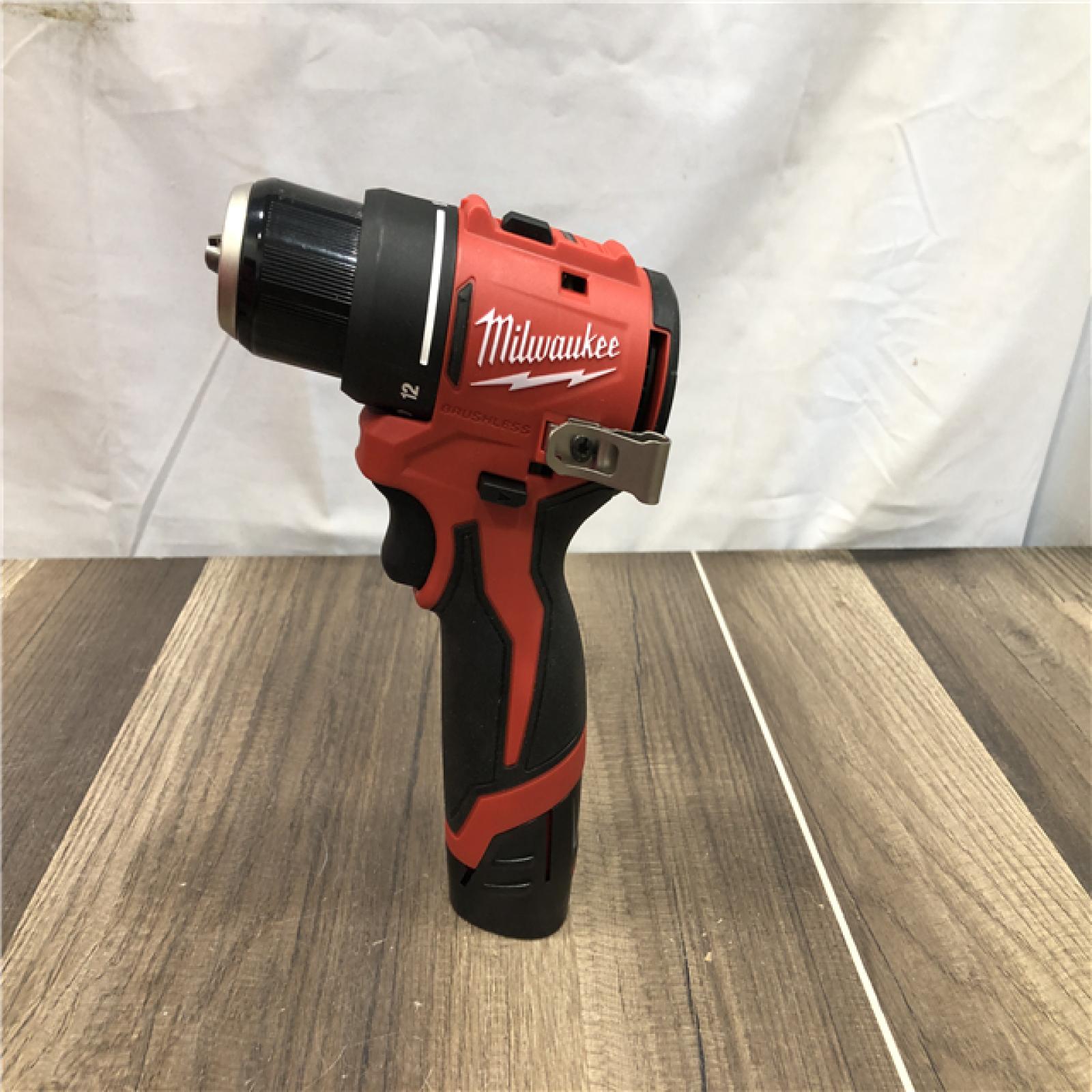 AS-IS Milwaukee 12-Volt Lithium-Ion Brushless Cordless Subcompact Brushless Drill Driver Kit