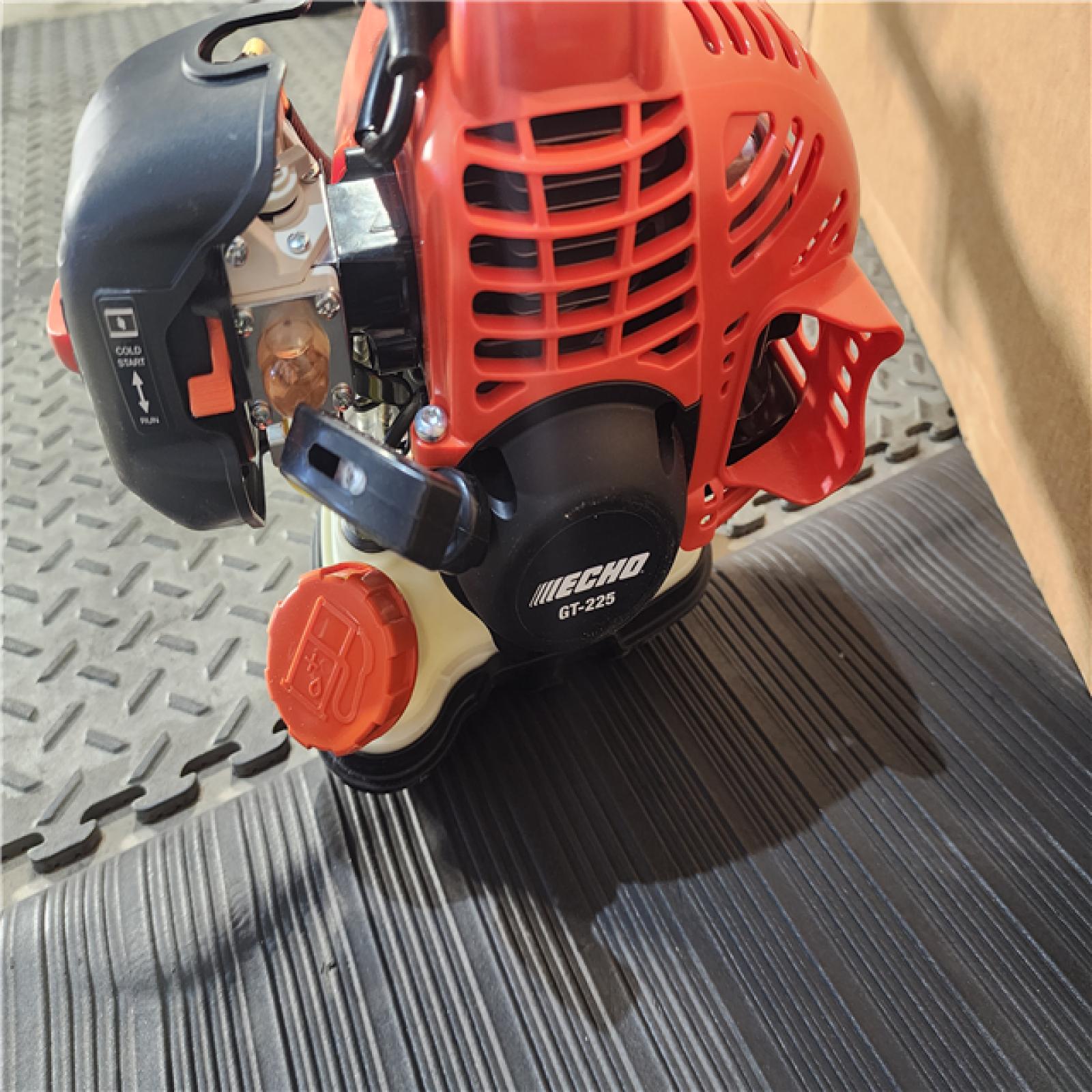 HOUSTON LOCATION - AS-IS Echo GT-225 21.2cc 2 Stroke Lightweight Durable Gas Curved Shaft String Trimmer