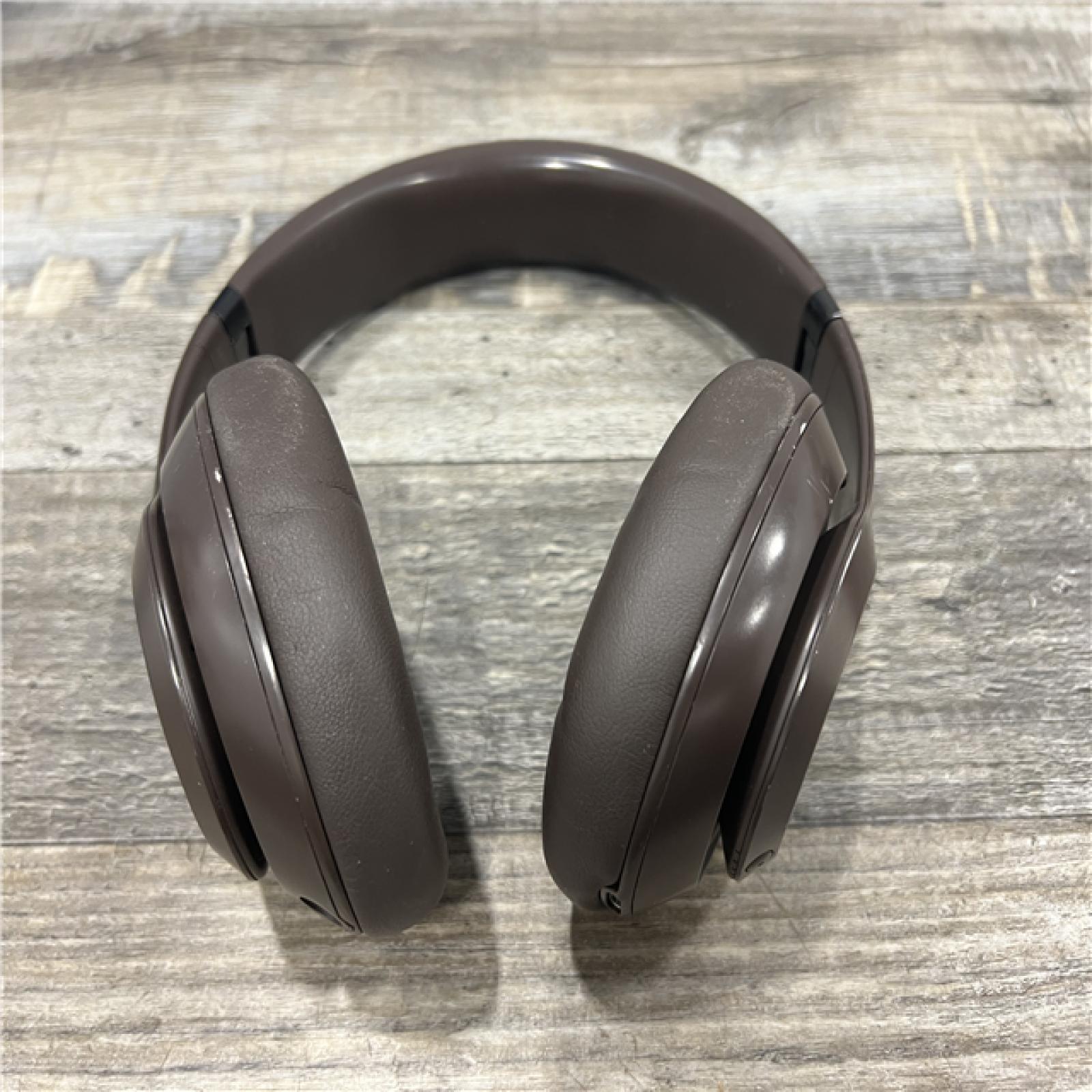 AS-IS Beats - Studio Pro - Wireless Noise Cancelling Over-the-Ear Headphones - Deep Brown