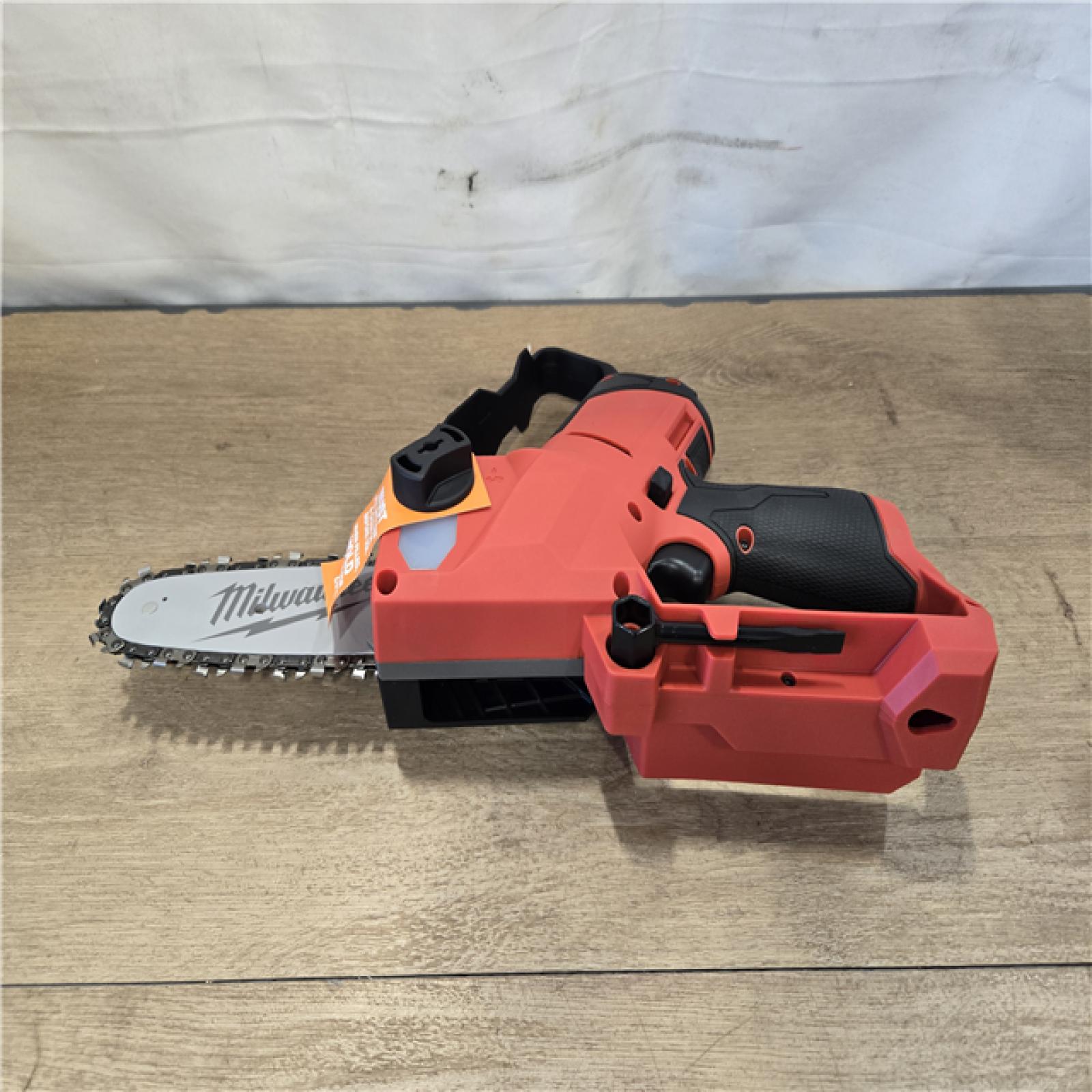 AS-IS Milwaukee FUEL 12V Battery 6 in. HATCHET Pruning Saw Kit