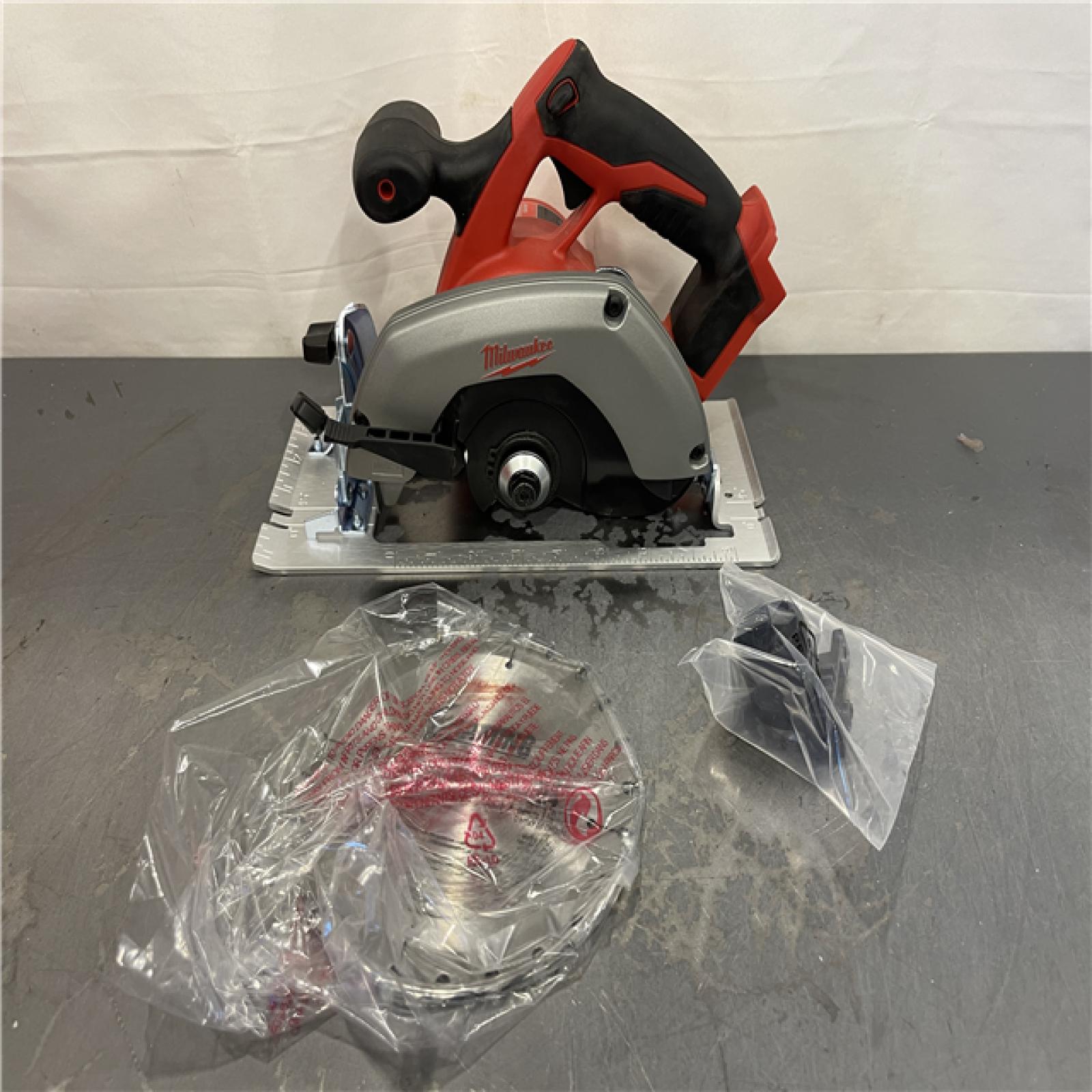 AS-IS - Milwaukee M18 18V Lithium-Ion Cordless 6-1/2 in. Circular Saw