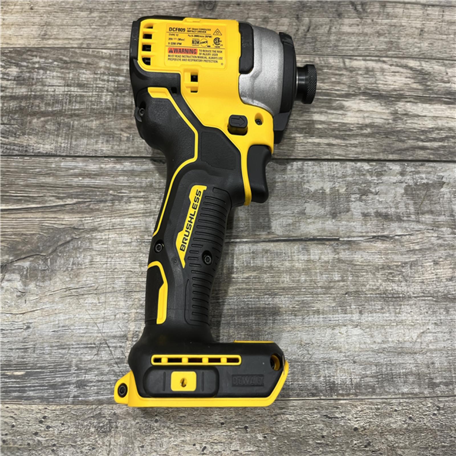 AS-IS DEWALT Atomic 20V Max Lithium-Ion Brushless Cordless Compact 1/4 in. Impact Driver Kit