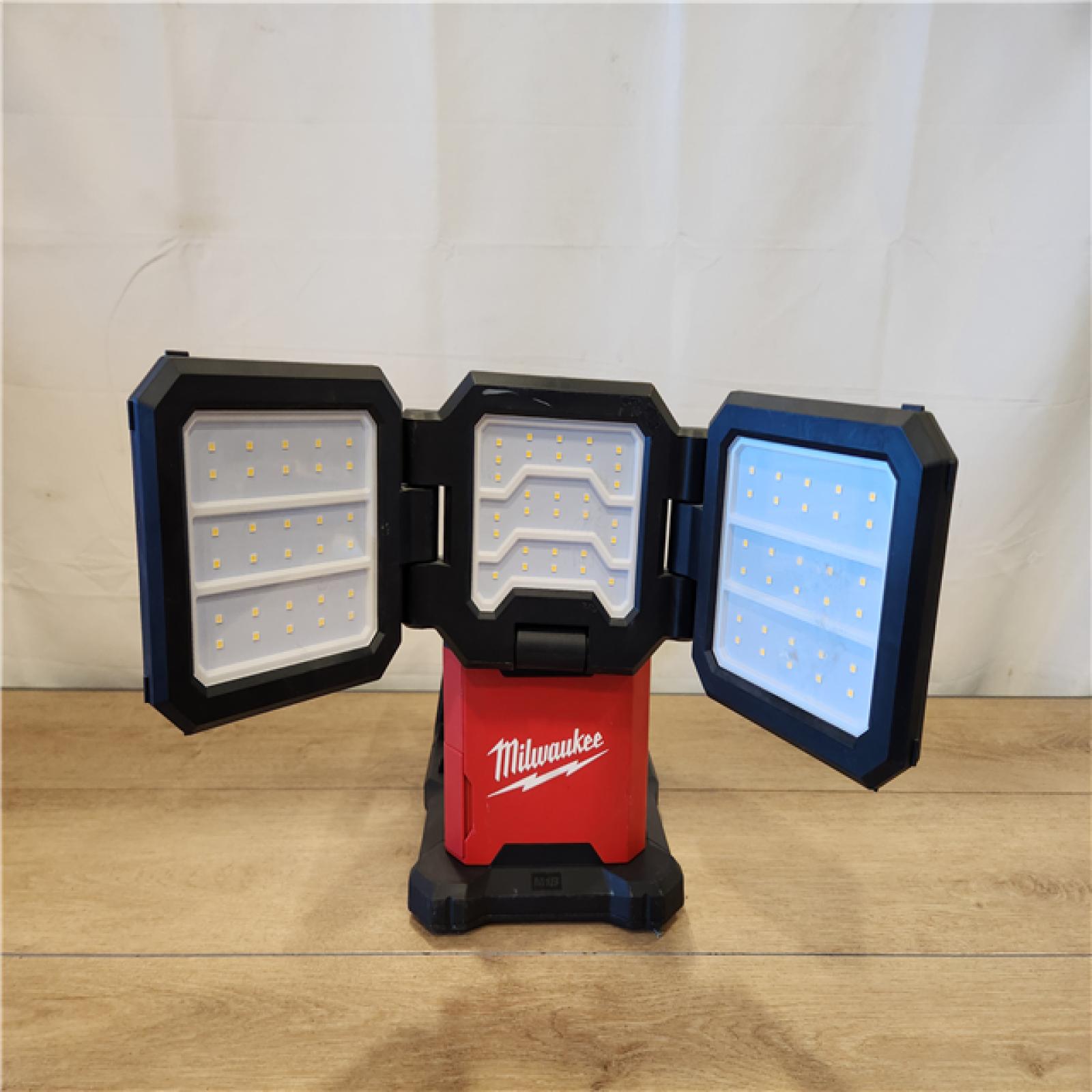 AS-IS- Cordless Work Light LED 3 Hr 18 V