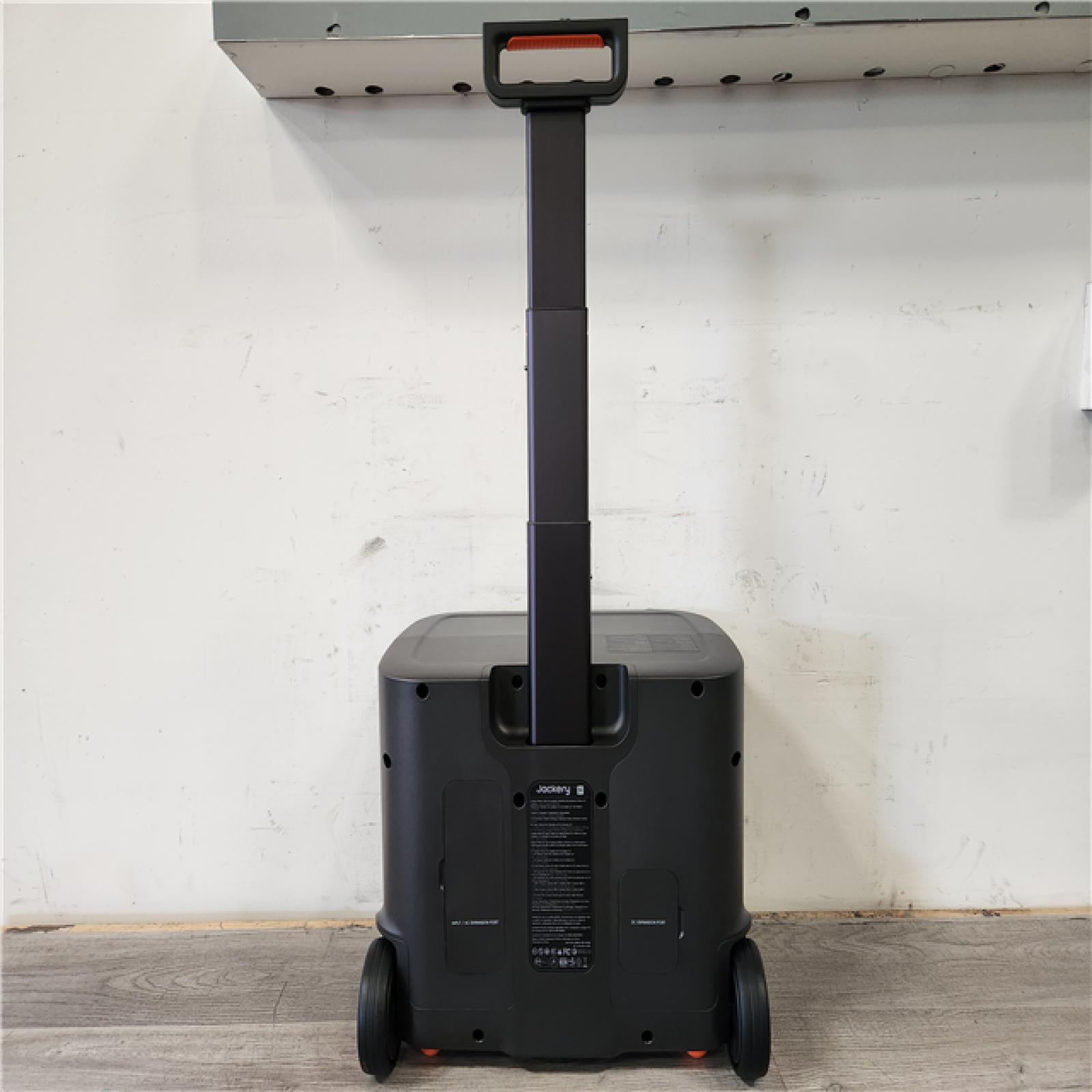 Phoenix Location LIKE NEW Jackery Solar Generator Explorer 2000 Plus 2042.8Wh/ 3000W Model No. Je-2000C