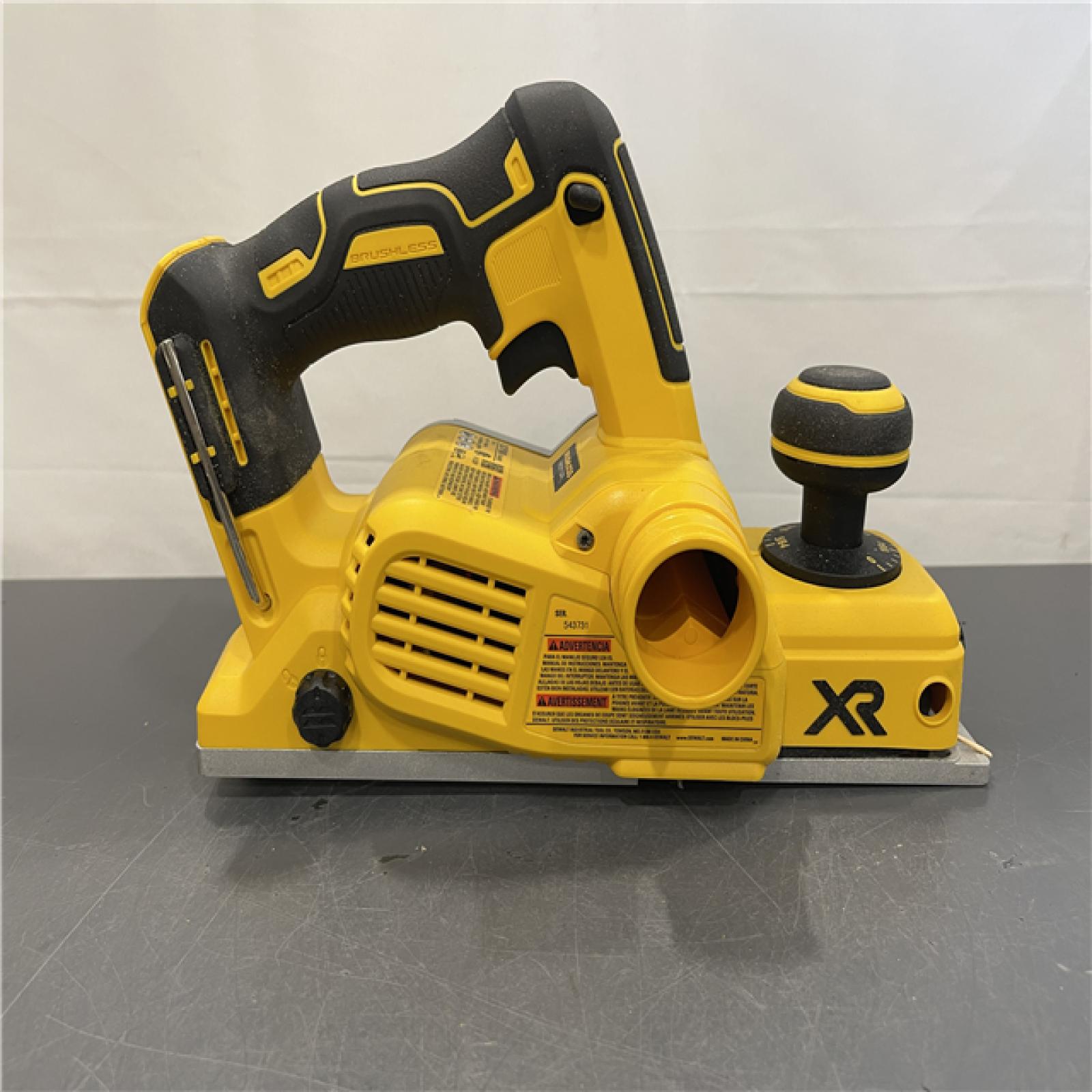 AS-IS - DEWALT 20V MAX Lithium Ion Brushless Planer