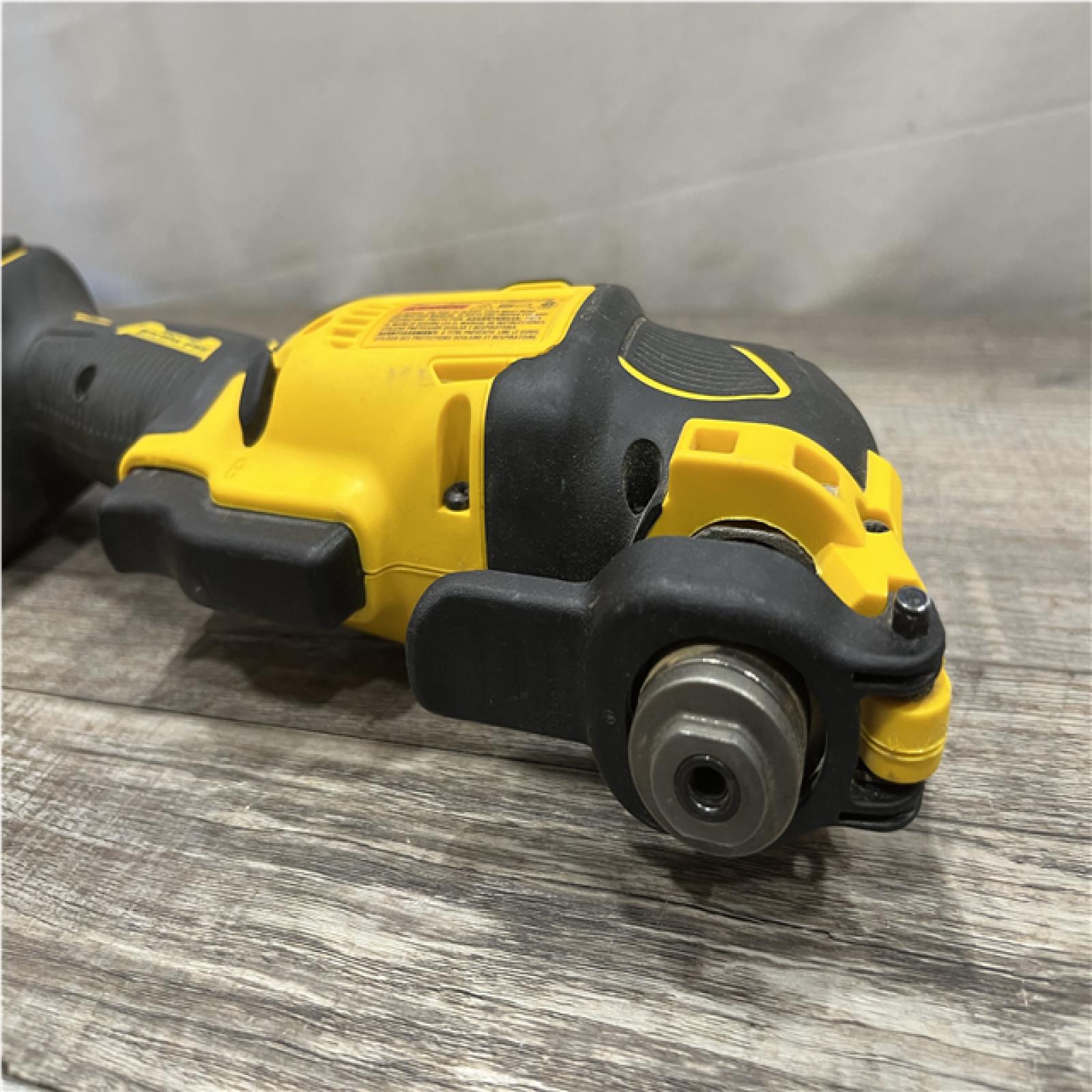 AS-IS DEWALT ATOMIC 20V MAX Cordless Brushless Oscillating Multi Tool Kit