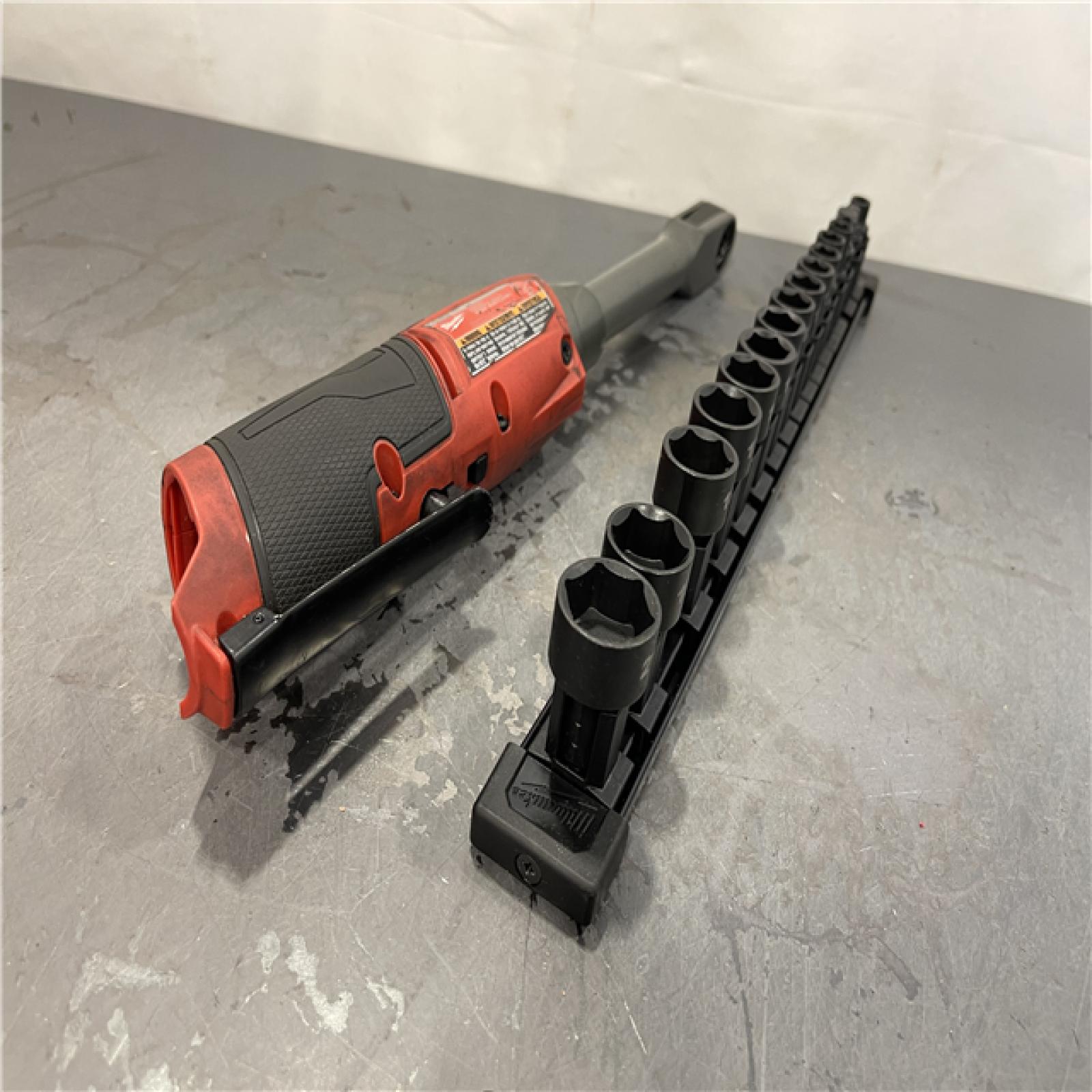 AS-IS - Milwaukee M12 FUEL INSIDER 12V Lithium-Ion Brushless Cordless 1/4 in. - 3/8 in. Extended Reach Box Ratchet