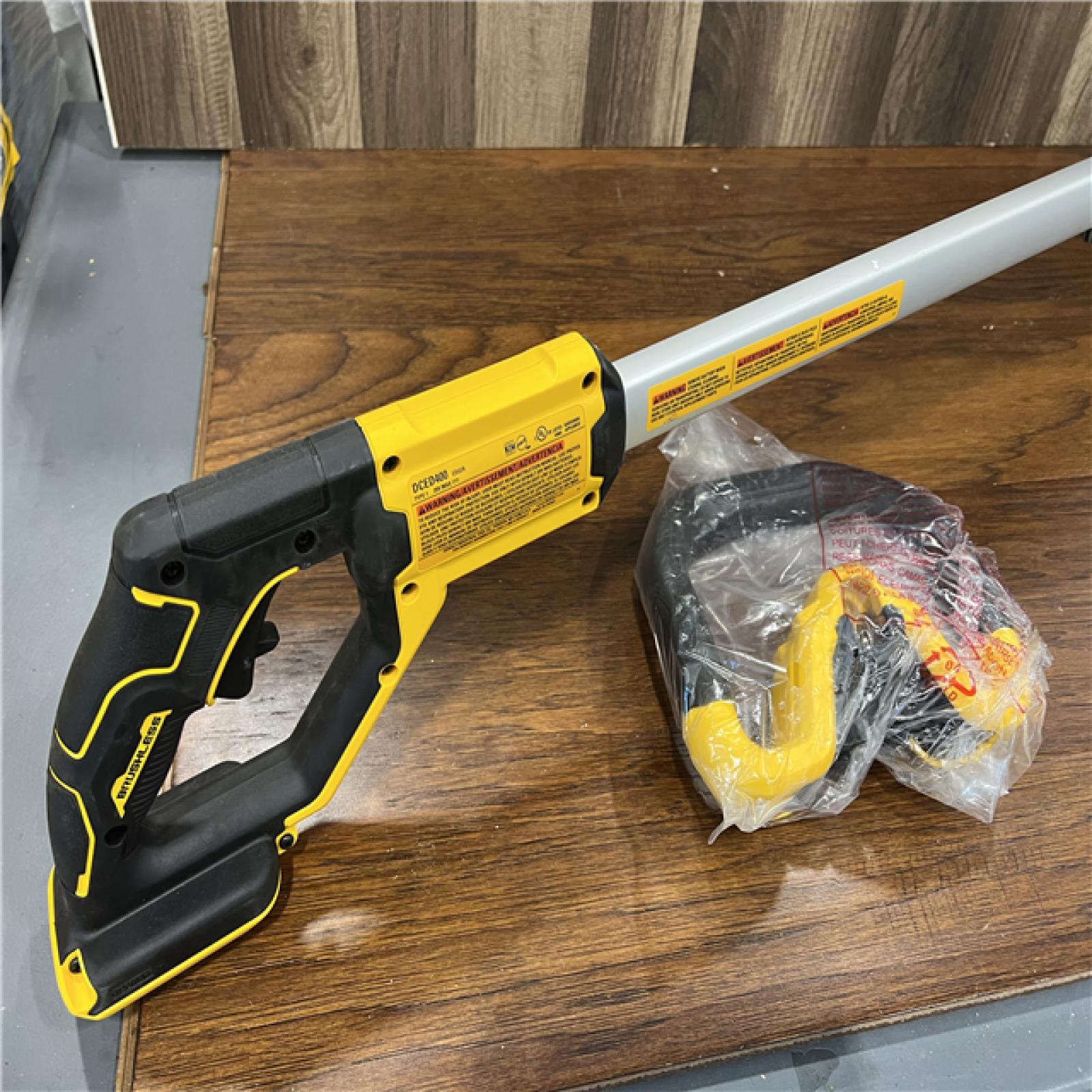 AS-IS DEWALT 20V MAX 7.5 in. Cordless Battery Powered Lawn Edger (Tool Only)