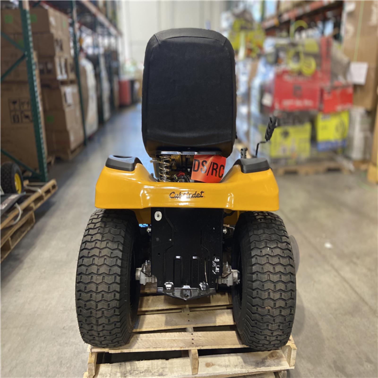 DALLAS LOCATION - Cub Cadet XT1 Enduro LT 42 in. 547cc Engine with Intelli Power Hydrostatic Drive Gas Riding Lawn Tractor