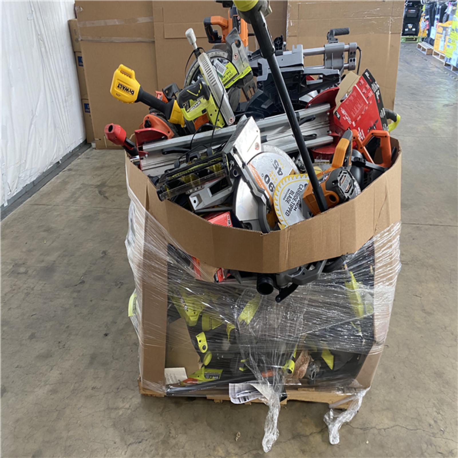 Houston Location AS IS - Tool Pallet