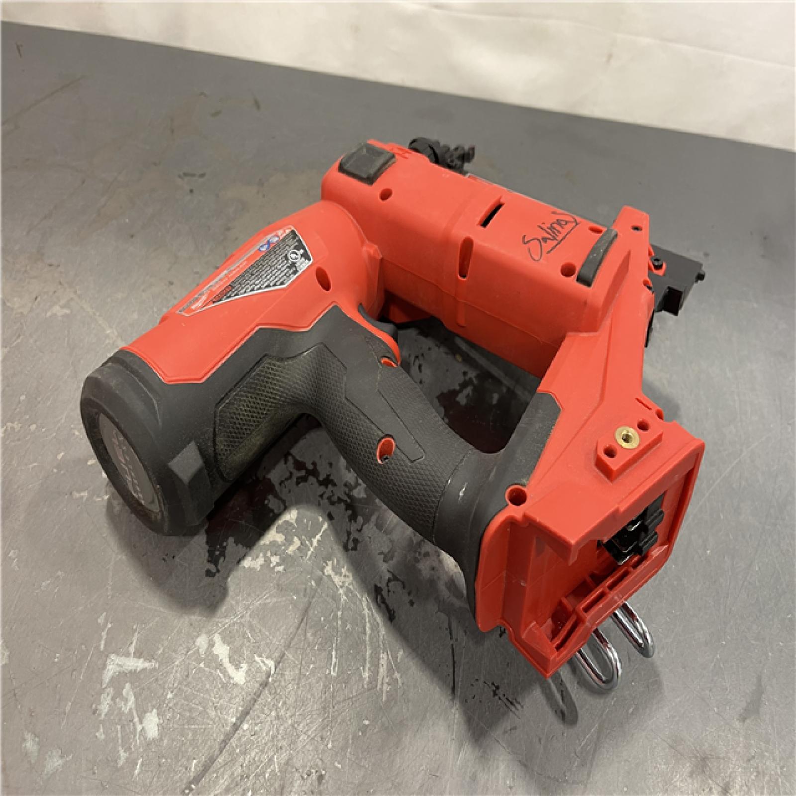 AS-IS - Milwaukee M18 FUEL 18-Volt Lithium-Ion Brushless Cordless Gen II 18-Gauge Brad Nailer