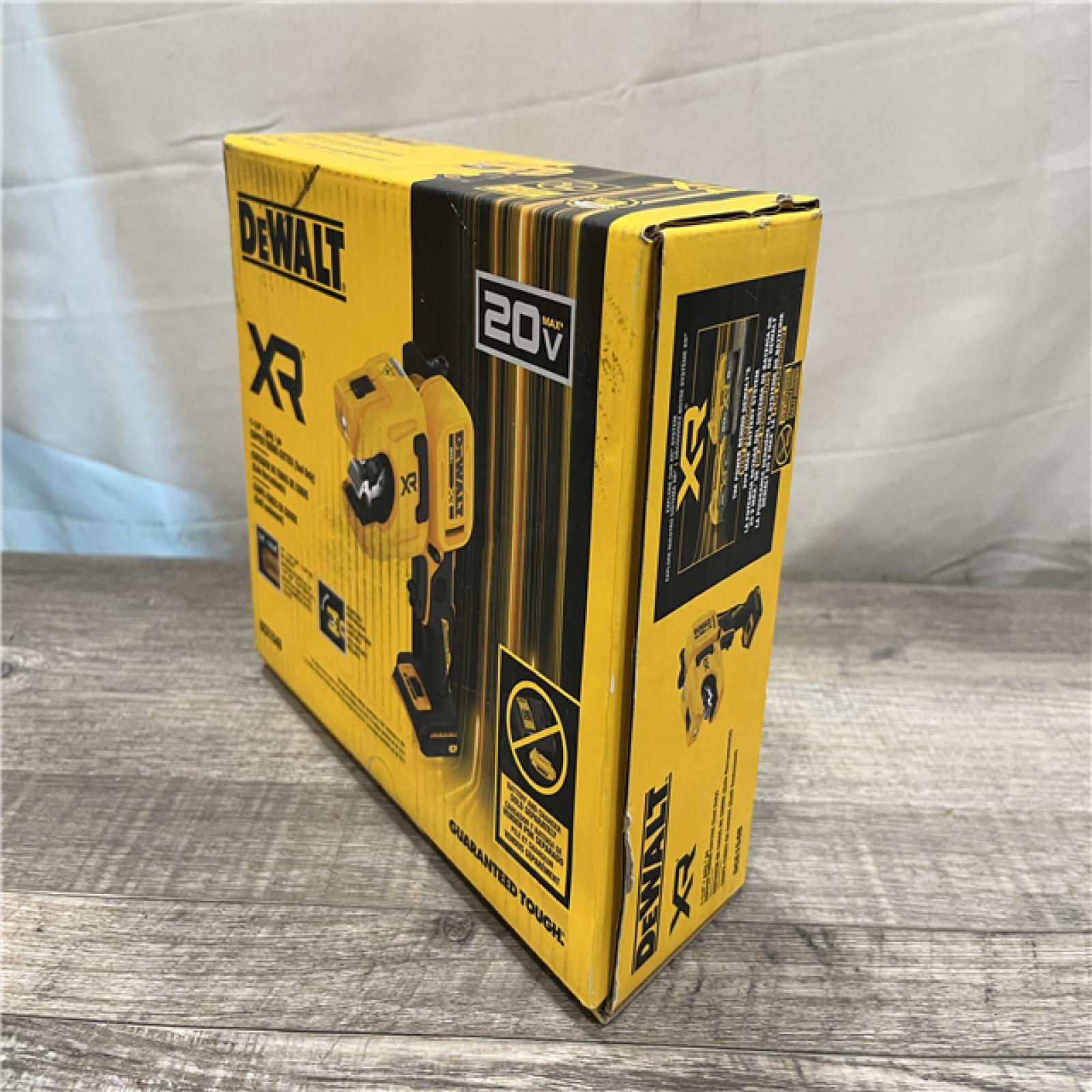 NEW - DEWALT 20-Volt MAX XR Copper Cutter (Tool Only)