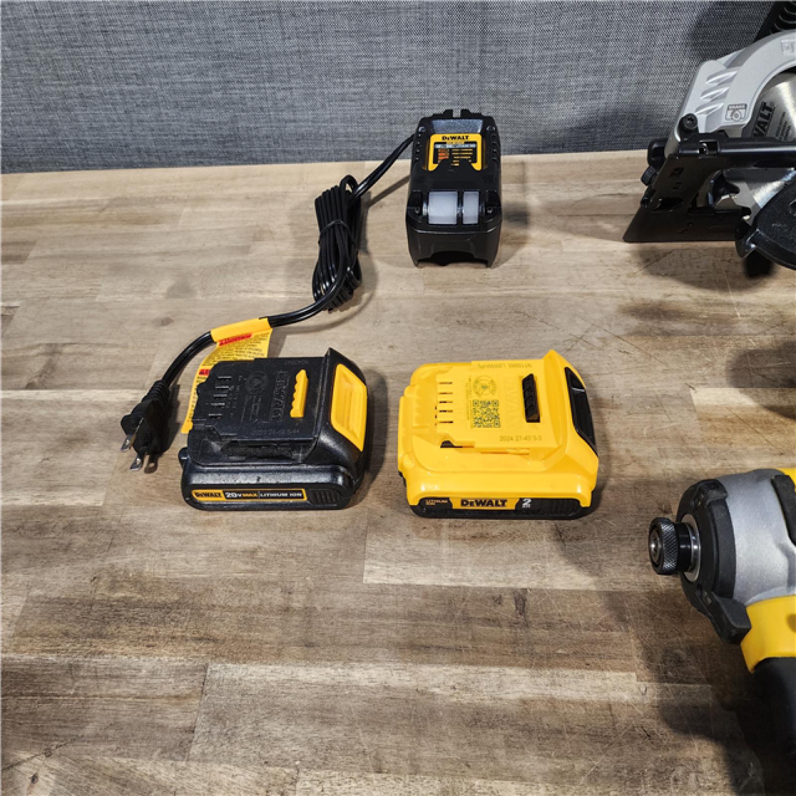 HOUSTON LOCATION - AS-IS DEWALT 4 TOOL COMBO KIT W/ (2) BATTERY & CHARGER