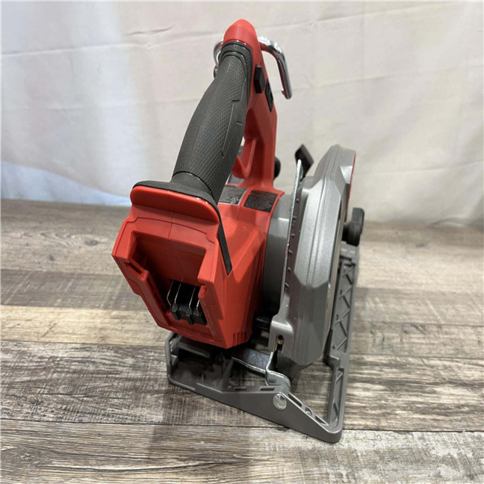 AS-IS Milwaukee FUEL 18V Lithium-Ion Brushless Cordless 7-1/4 in. Circular Saw (Tool-Only)
