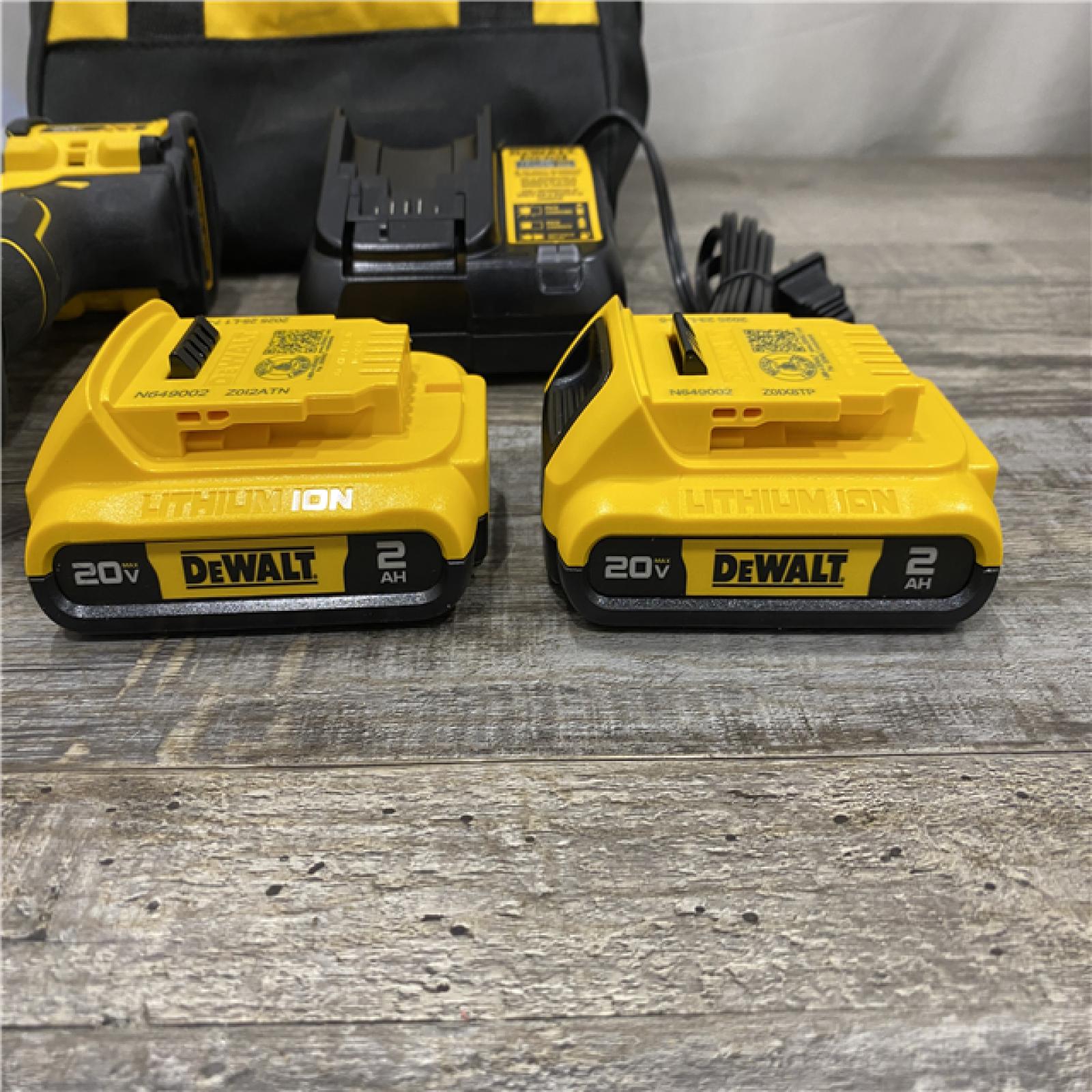 AS-IS DEWALT 20V MAX Lithium-Ion Cordless Brushless 1/2 in. Drill Driver Kit