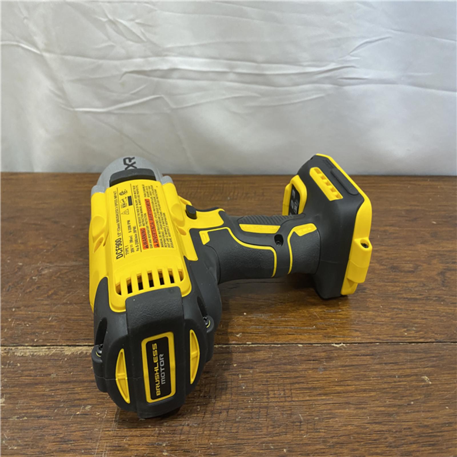 AS-IS 20V MAX Lithium-Ion Cordless 1/2 in. Impact Wrench Kit