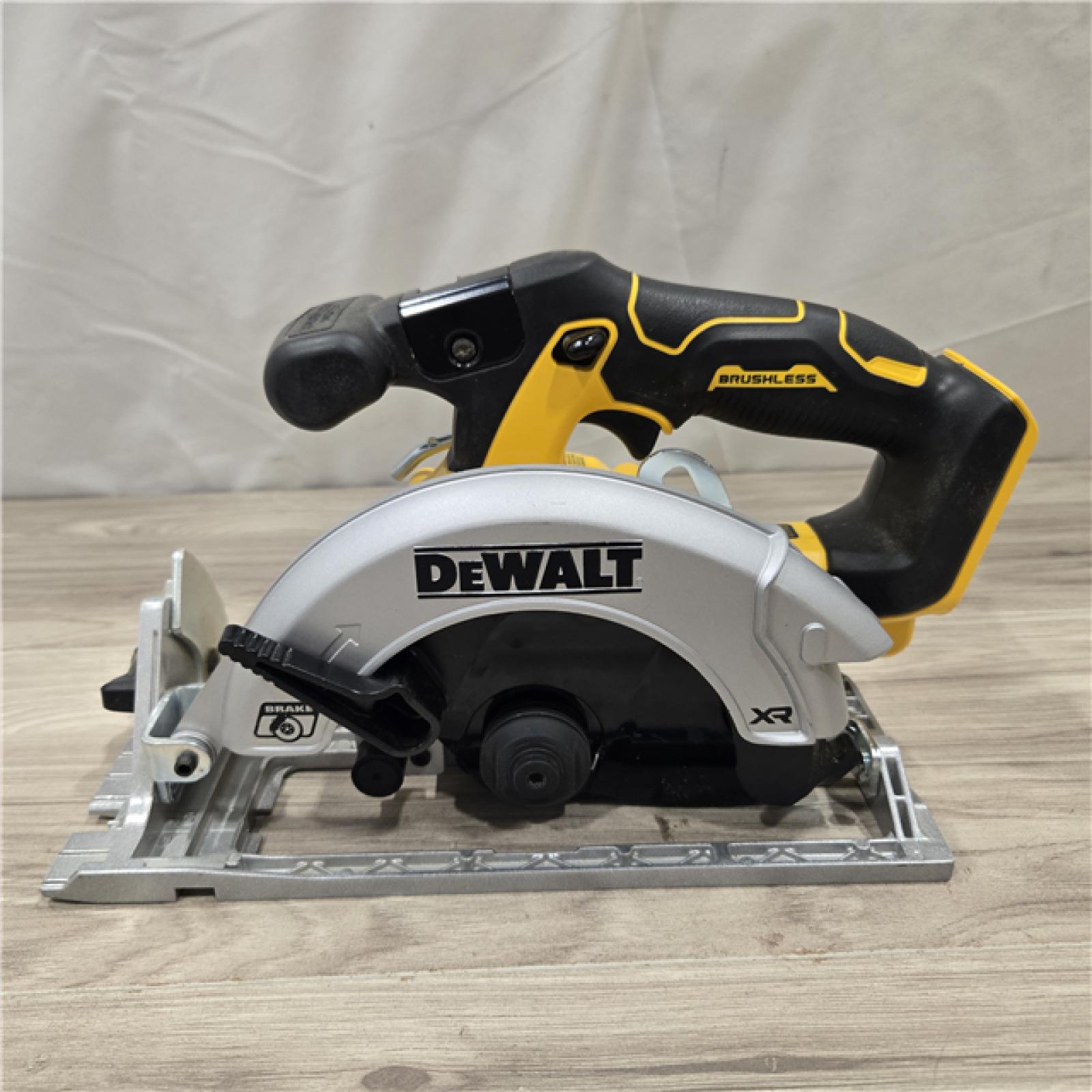 AS-IS DeWALT DCS565B 20V Max 6.5 Cordless Circular Saw (TOOL ONLY)