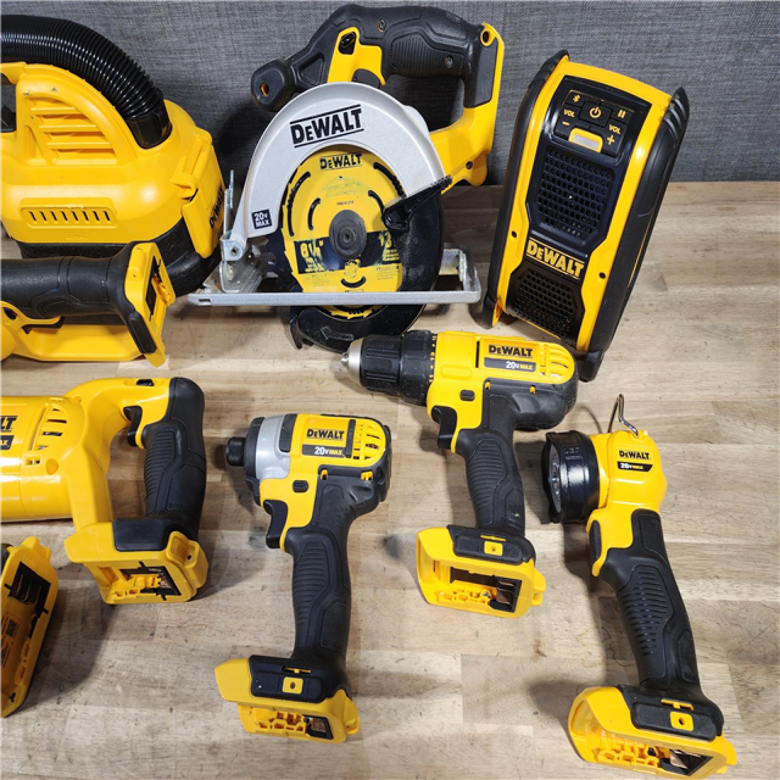 HOUSTON LOCATION - AS-IS DEWALT 9 TOOL COMBO KIT W/ (2) BATTERY & CHARGER