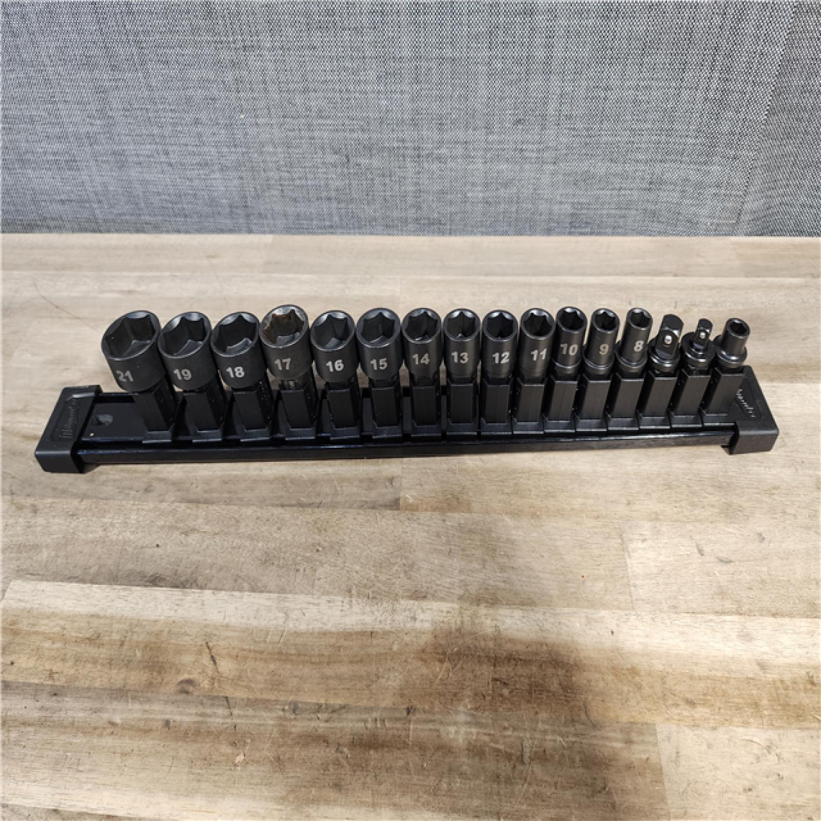 HOUSTON LOCATION - AS-IS Milwaukee M12 FUEL INSIDER Extended Reach Box Ratchet (TOOL ONLY)