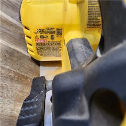 HOUSTON LOCATION - AS-IS DEWALT 20V MAX Cordless Brushless 7-1/4 in. Sidewinder Style Circular Saw w/ FLEXVOLT ADVANTAGE (Tool Only)