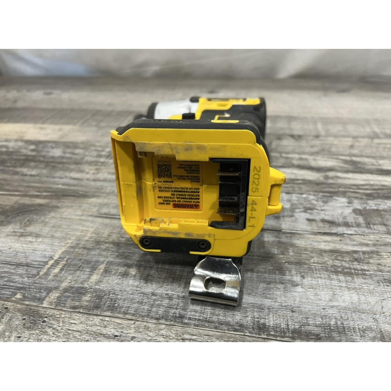 AS-IS DEWALT 20-Volt Maximum XR Cordless Brushless 1/4 in. 3-Speed Impact Driver (Tool-Only)